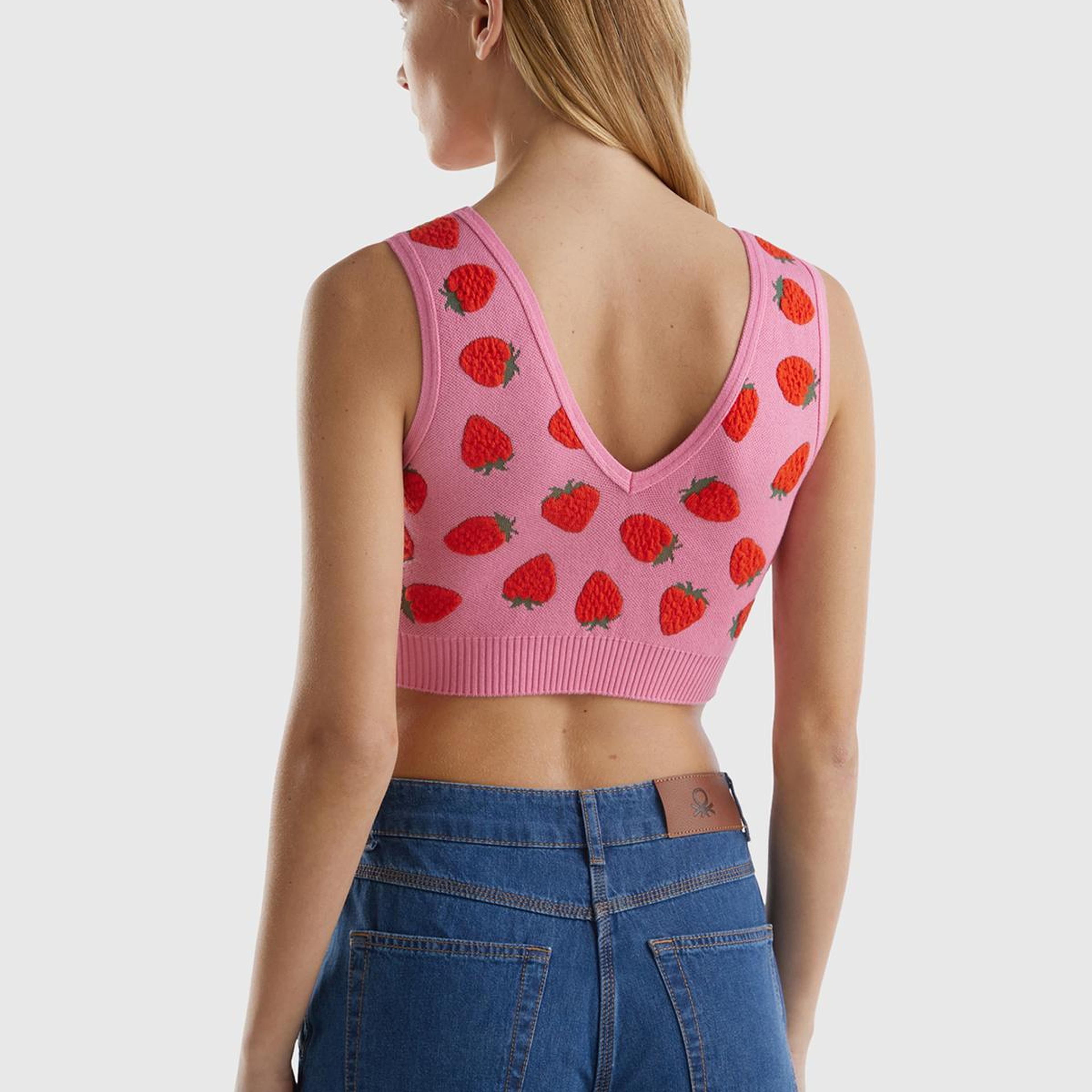 Kadın Açık Pembe Pamuk Karışımlı Tamamı 3D Çilek Desenli V Yaka Triko Büstiyer