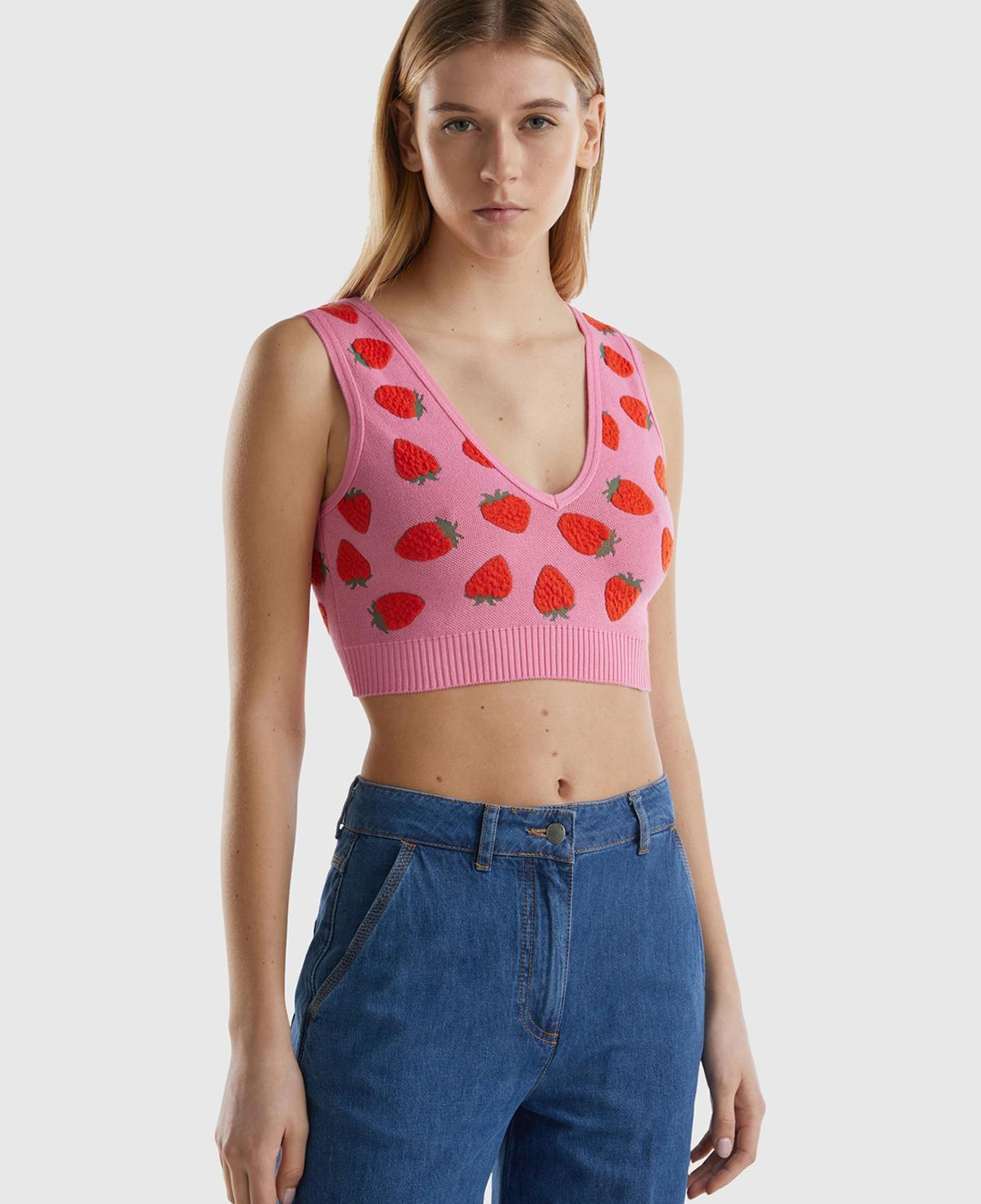 Kadın Açık Pembe Pamuk Karışımlı Tamamı 3D Çilek Desenli V Yaka Triko Büstiyer