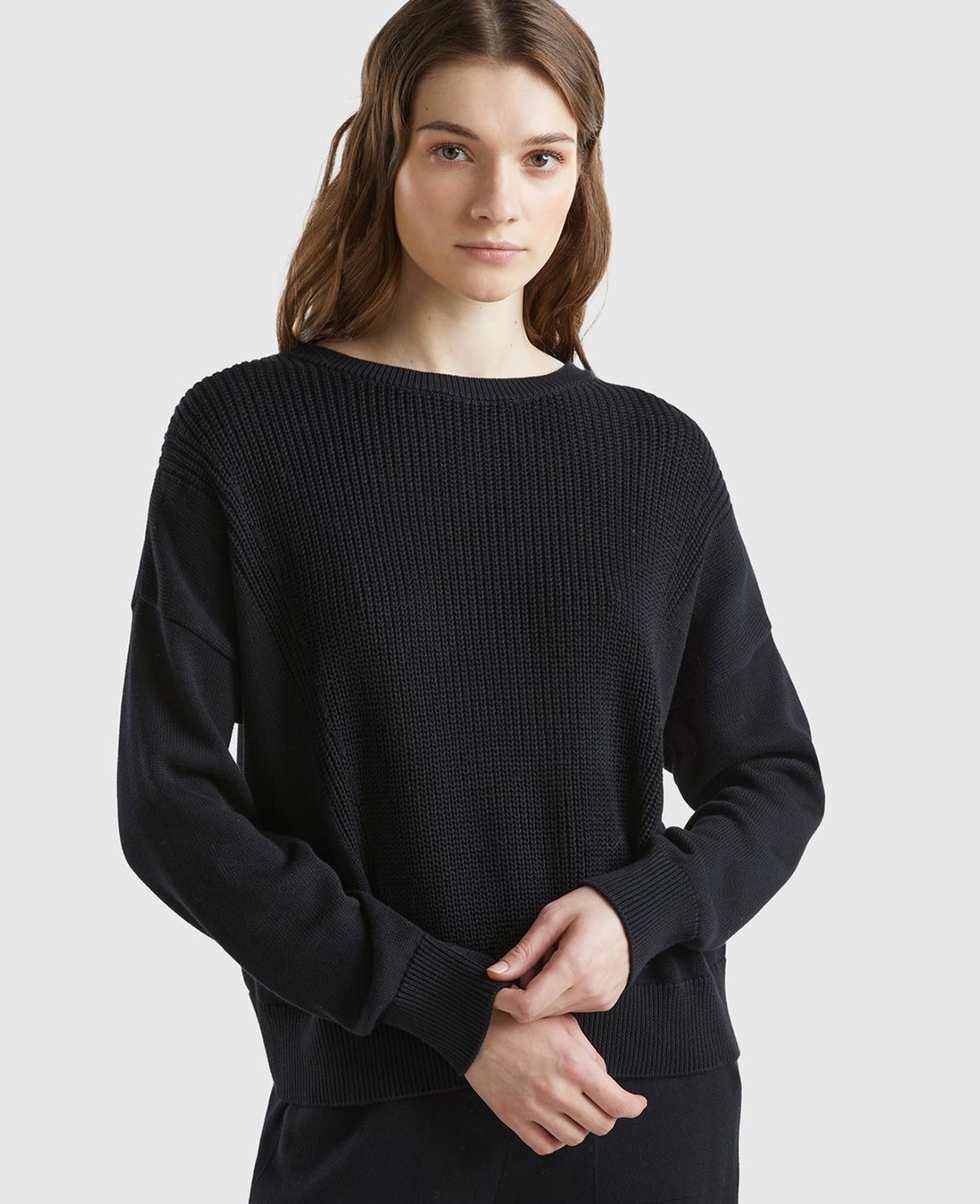 Kadın Siyah %100 Pamuk Önü Detaylı Kayık Yaka Kazak