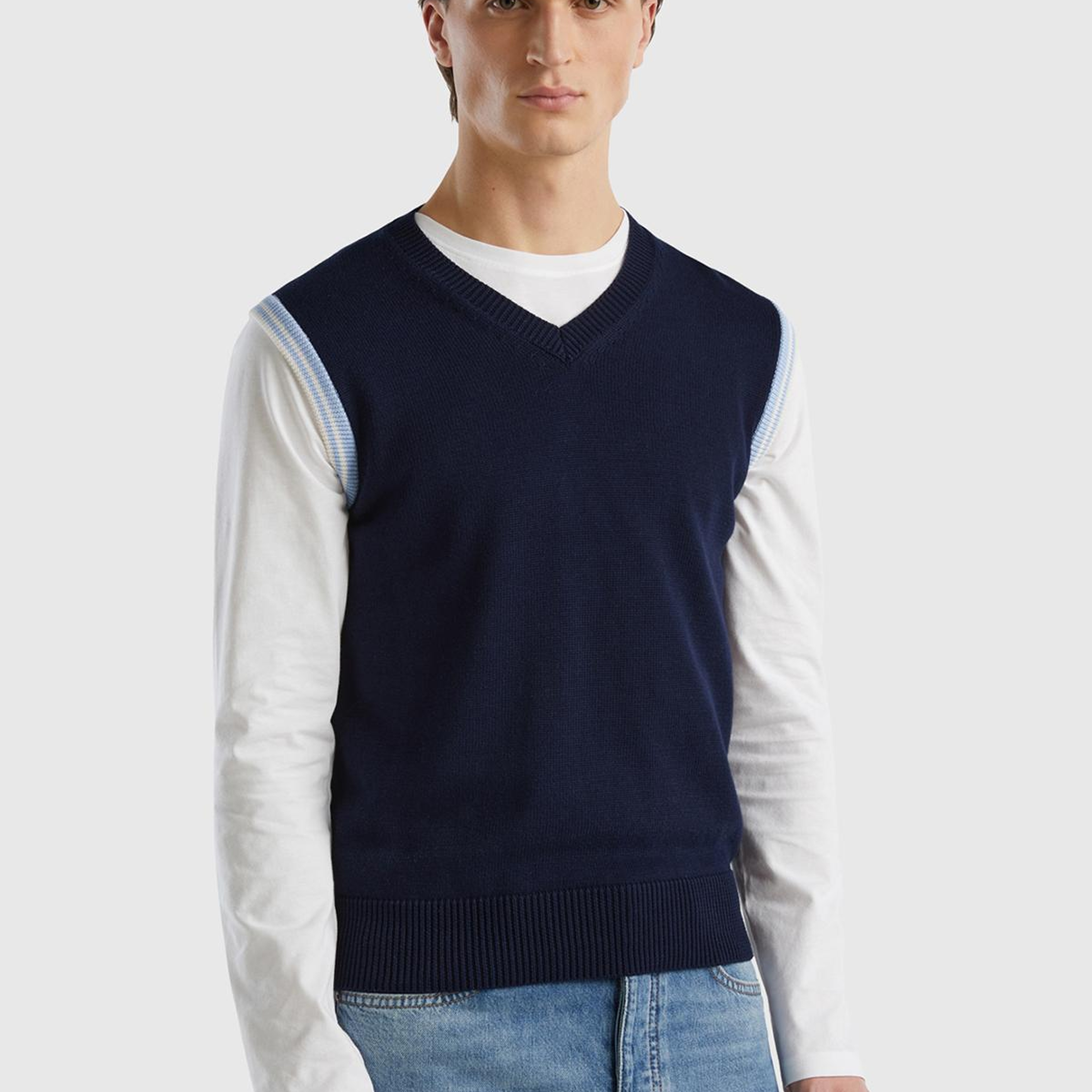 Erkek Koyu Lacivert %100 Pamuk V Yaka Basic Süveter