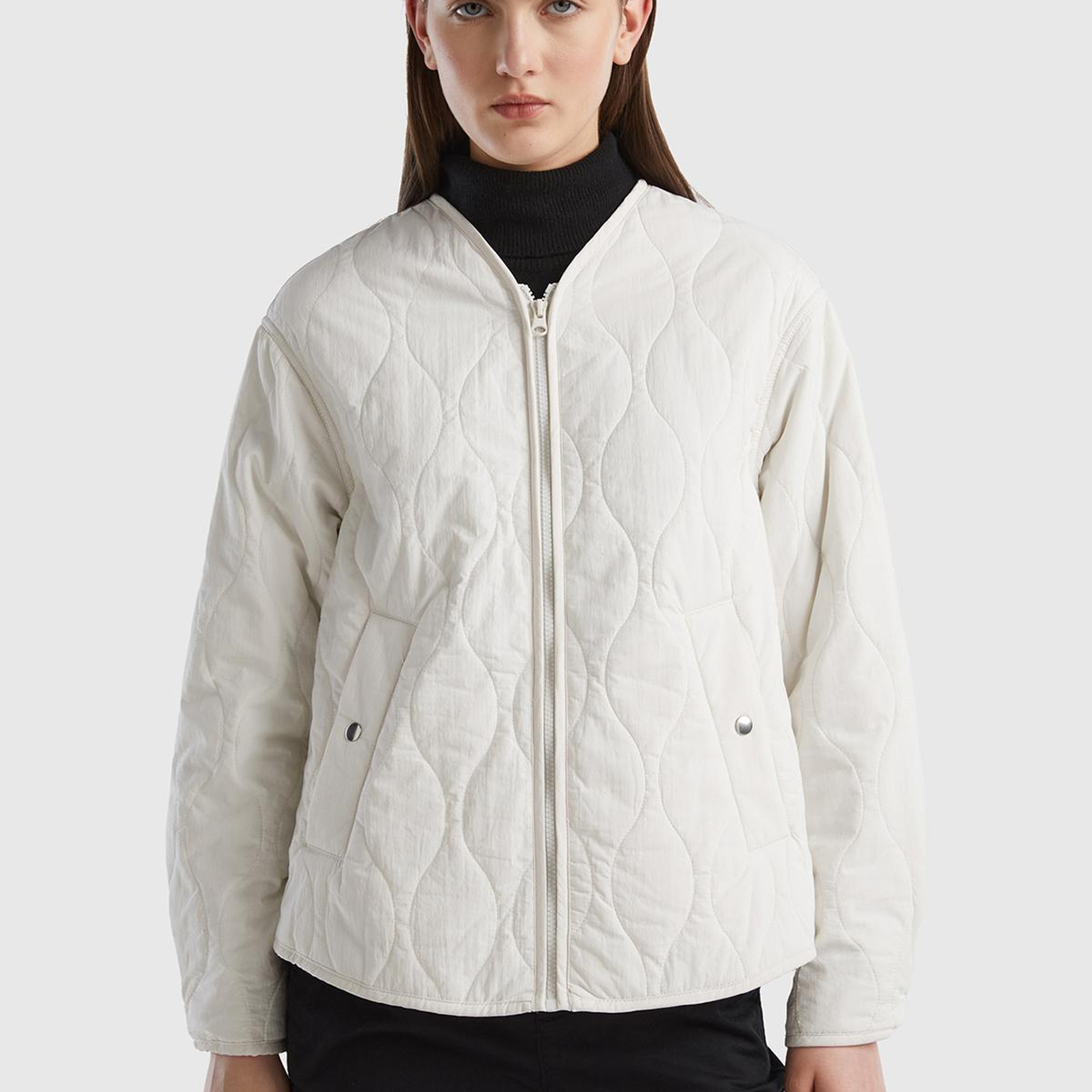 Kadın Krem Fermuarlı Önü Düğmeli Cepli Kapitone Ceket