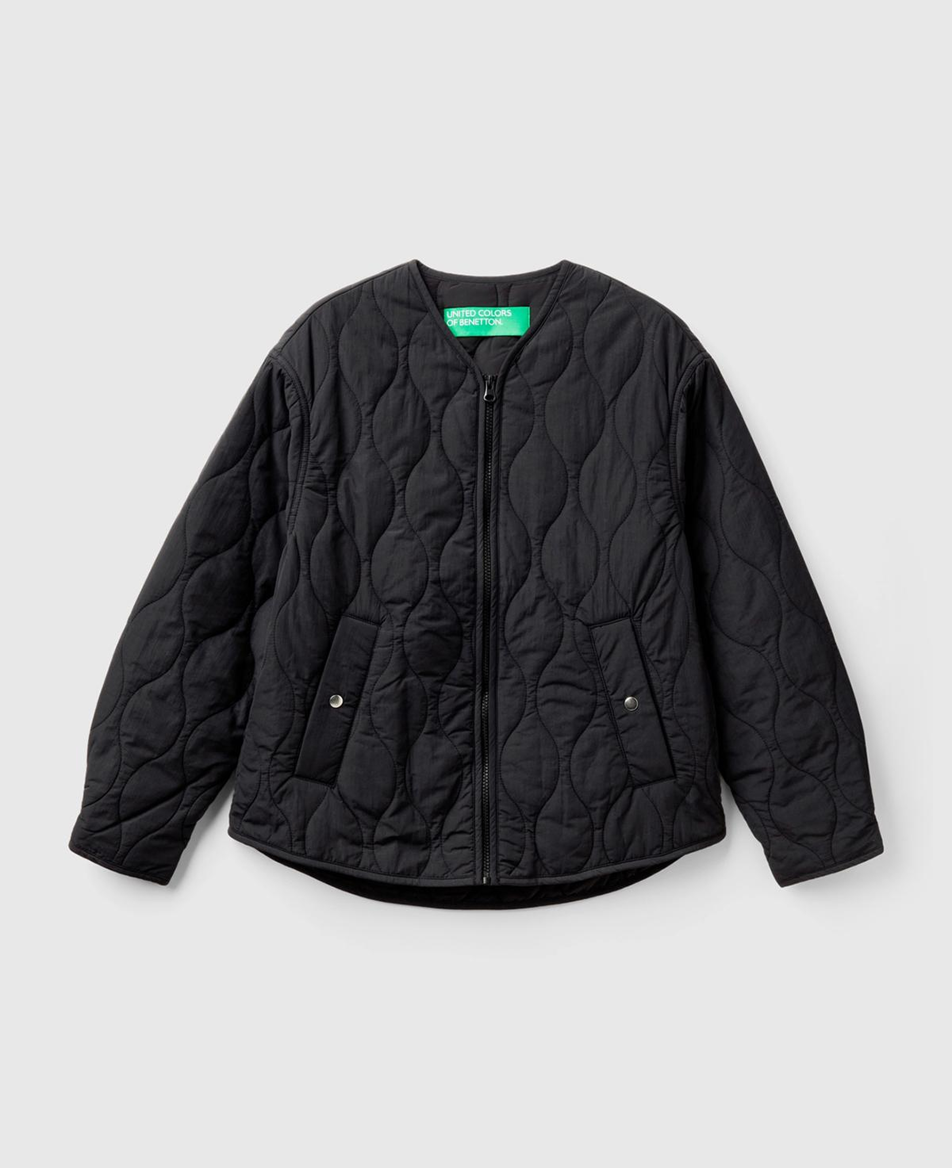 Kadın Siyah Fermuarlı Önü Düğmeli Cepli Kapitone Ceket