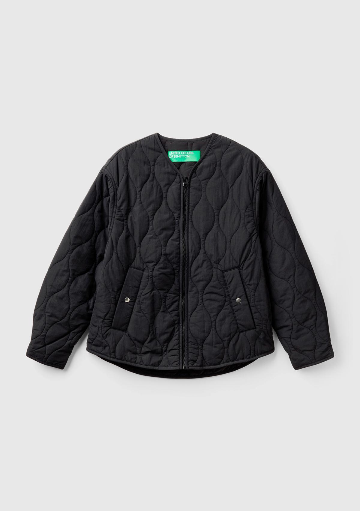 Kadın Siyah Fermuarlı Önü Düğmeli Cepli Kapitone Ceket