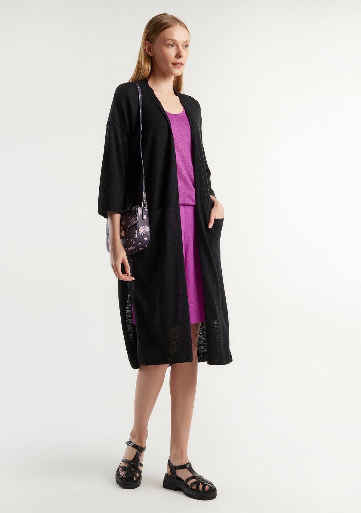 Kadın Siyah Pamuk Keten Karışımlı Yırtmaçlı Uzun Hırka