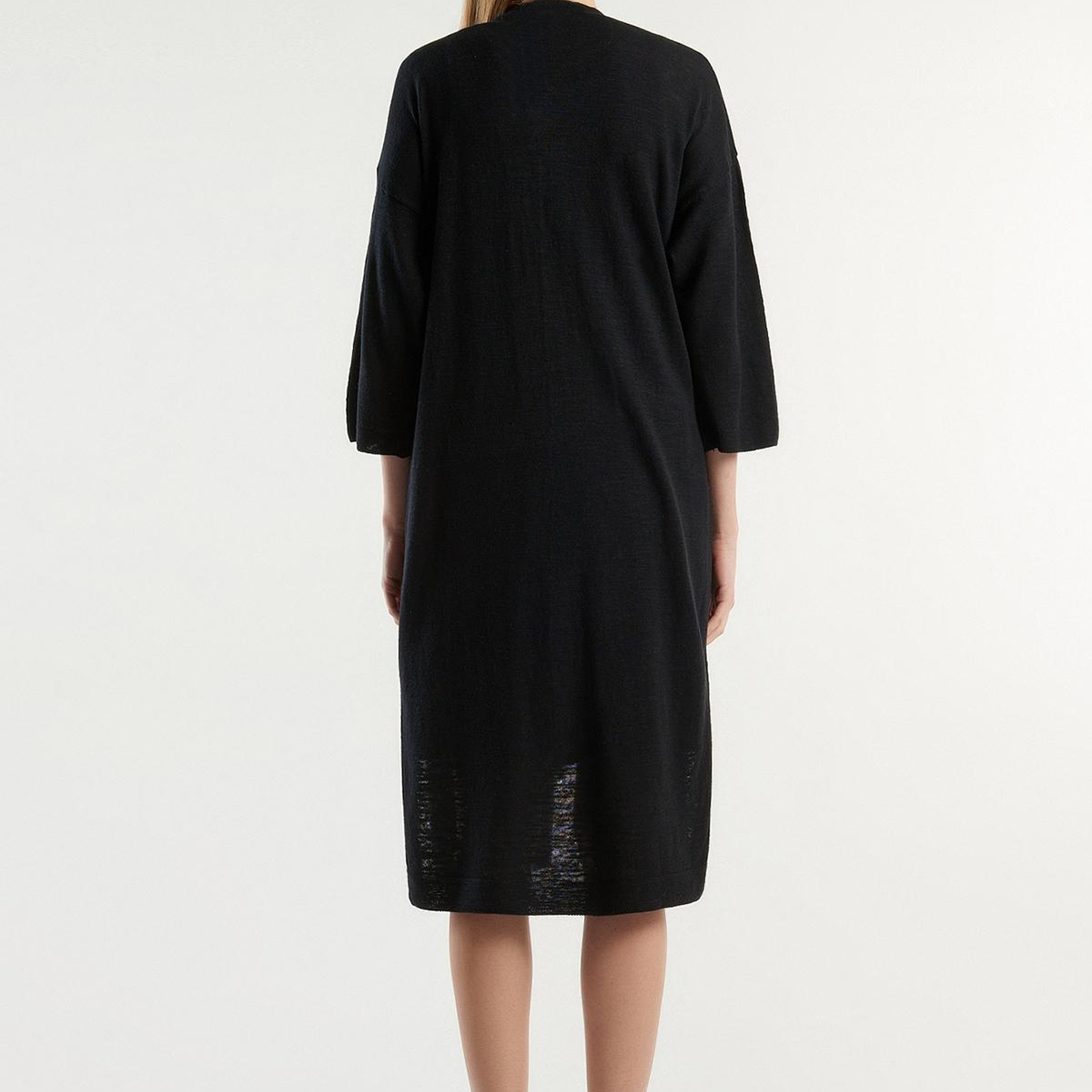 Kadın Siyah Pamuk Keten Karışımlı Yırtmaçlı Uzun Hırka