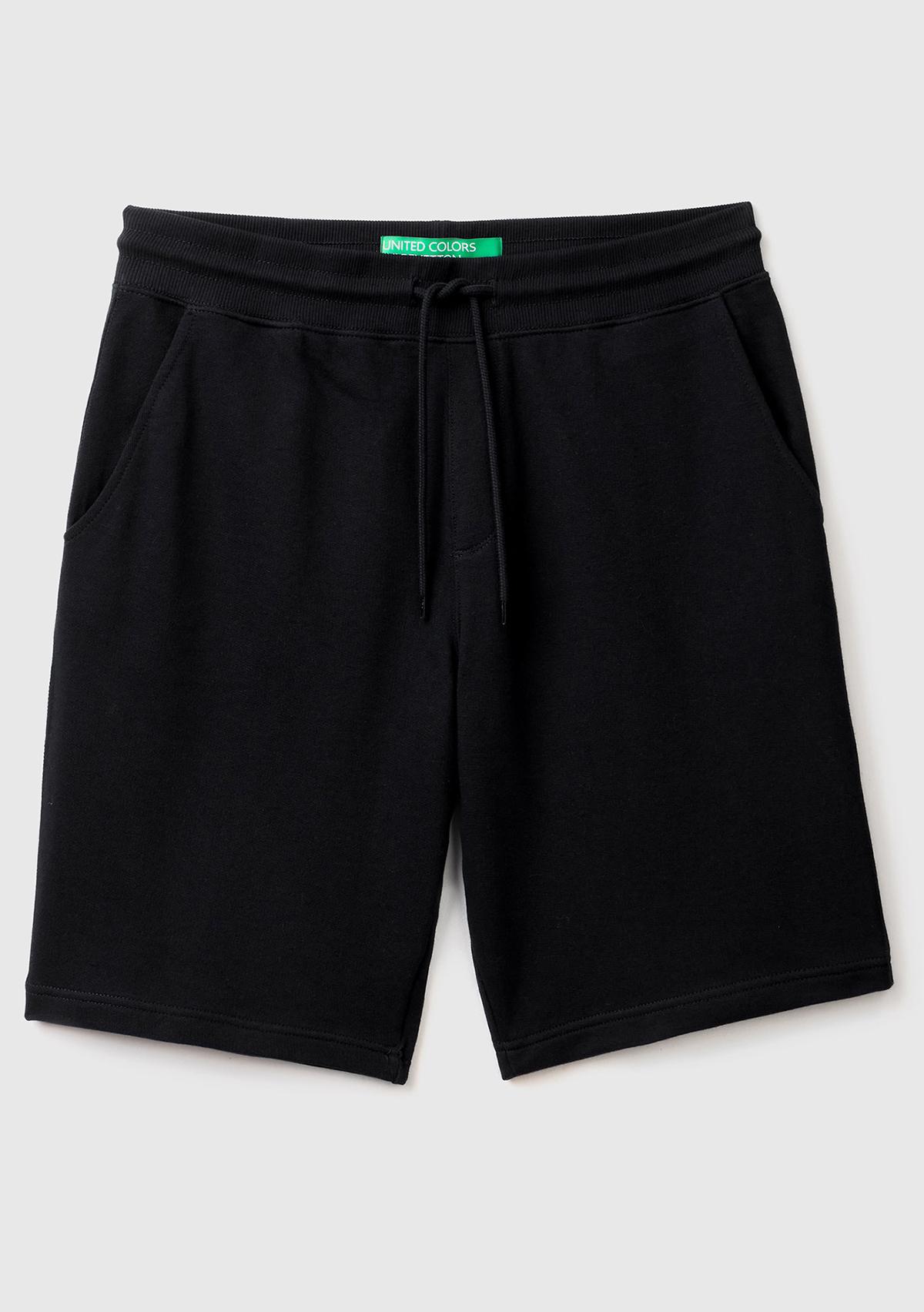 Erkek Siyah %100 Pamuk Logo Detaylı Beli Lastikli Bermuda Şort