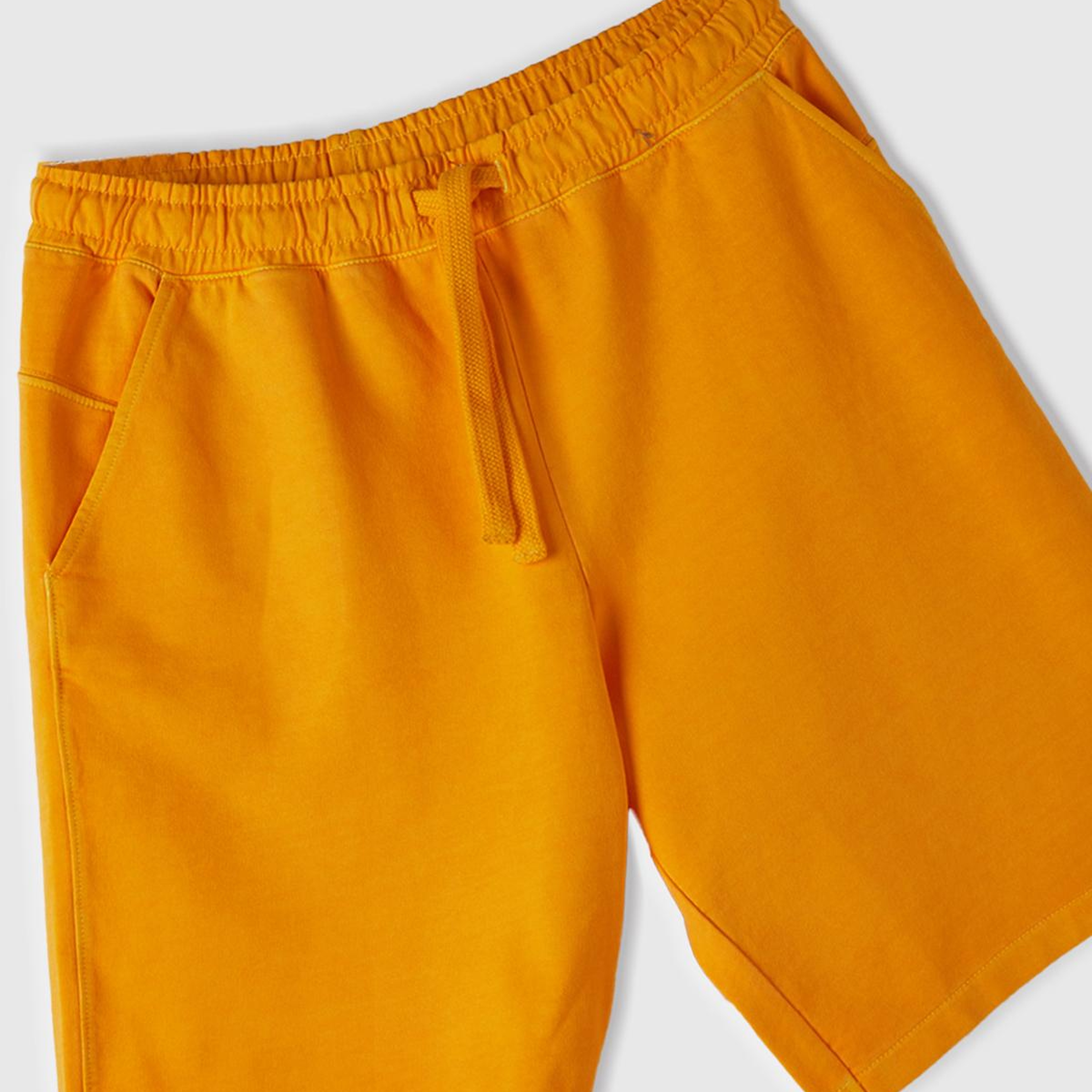 Erkek Hardal %100 Organik Pamuk Yama Cepli Beli Büzgülü Bermuda Şort