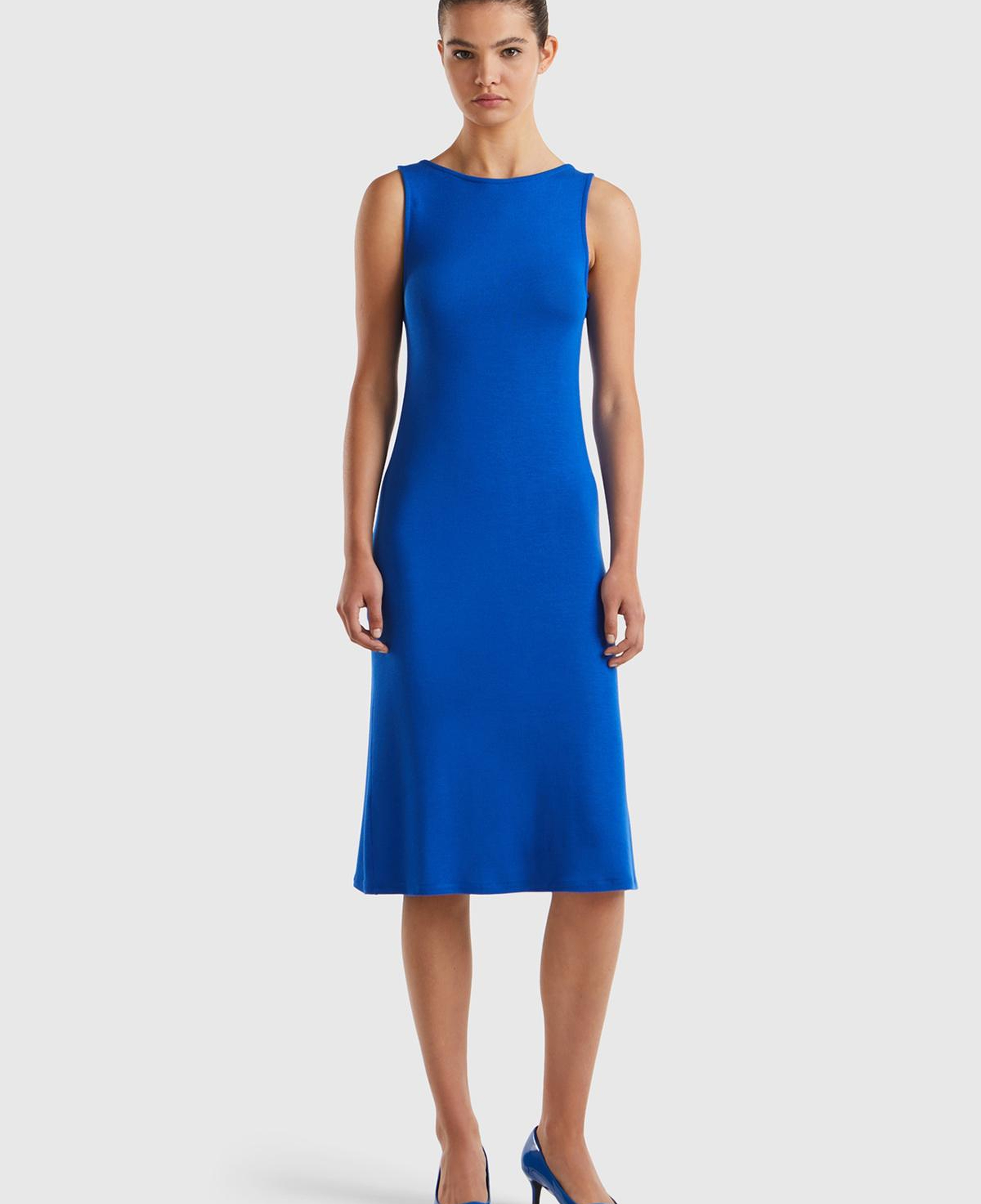 Kadın Saks Mavi Viskoz Karışımlı Arkası Üçgen ve Düğüm Detaylı Kolsuz Elbise