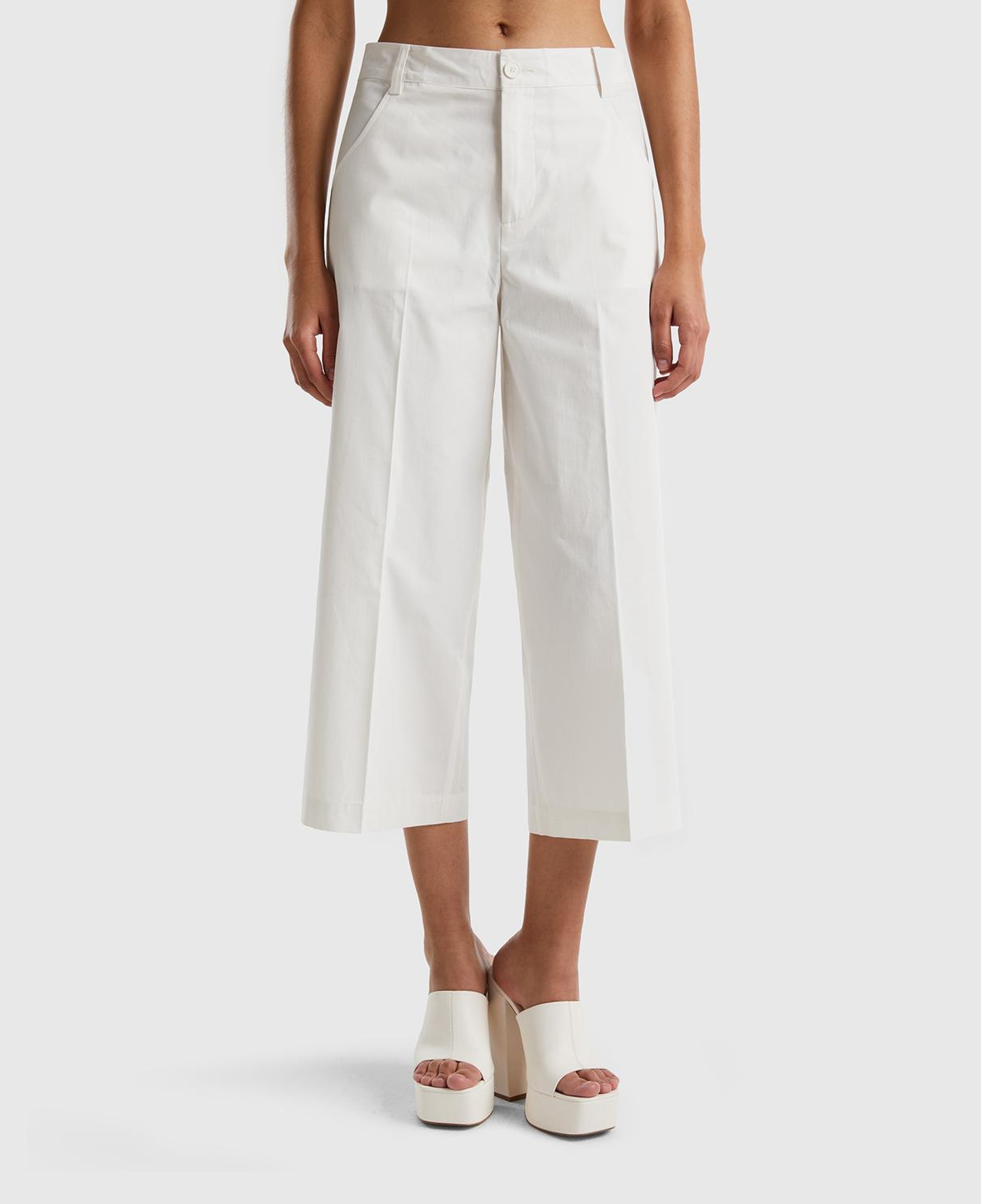 Kadın Krem %100 Koton Kısa Geniş Paça Pantolon