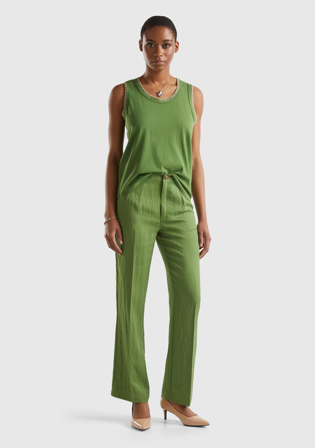 Kadın Soluk Yeşil Liyosel Karışımlı Çift Pileli  Pantolon