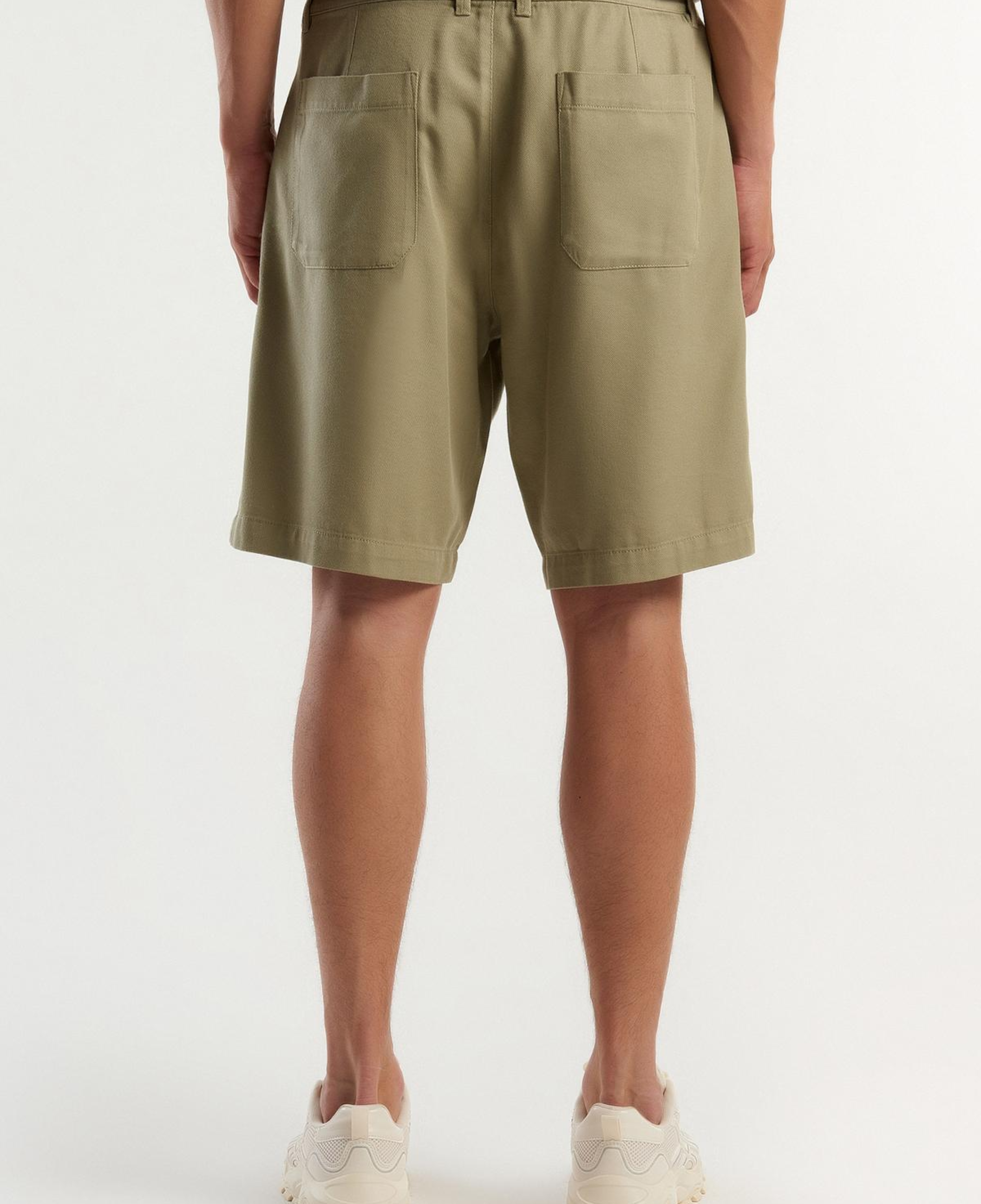 Erkek Haki Pamuk Karışımlı Büyük Yama Cepli Bermuda Şort