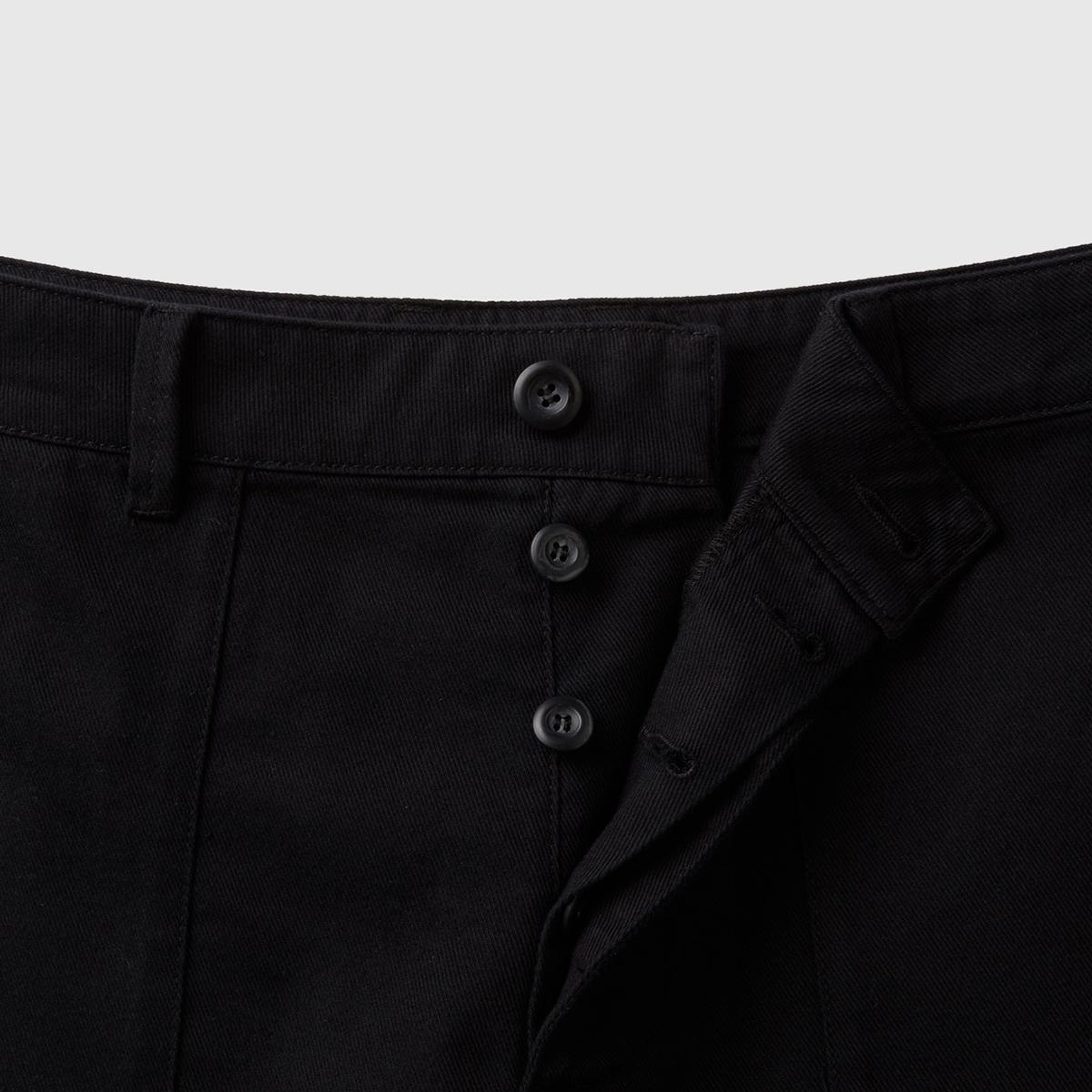 Erkek Siyah Pamuk Karışımlı Büyük Yama Cepli Bermuda Şort