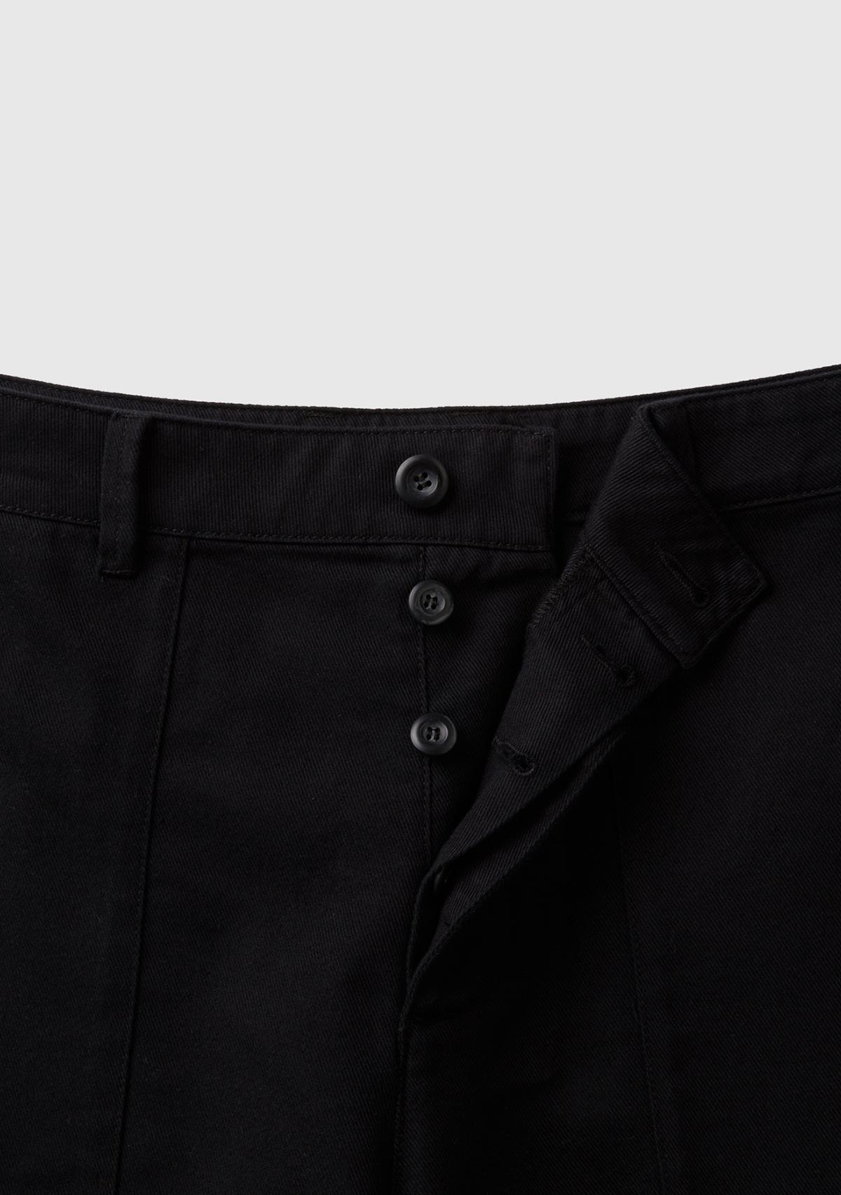 Erkek Siyah Pamuk Karışımlı Büyük Yama Cepli Bermuda Şort