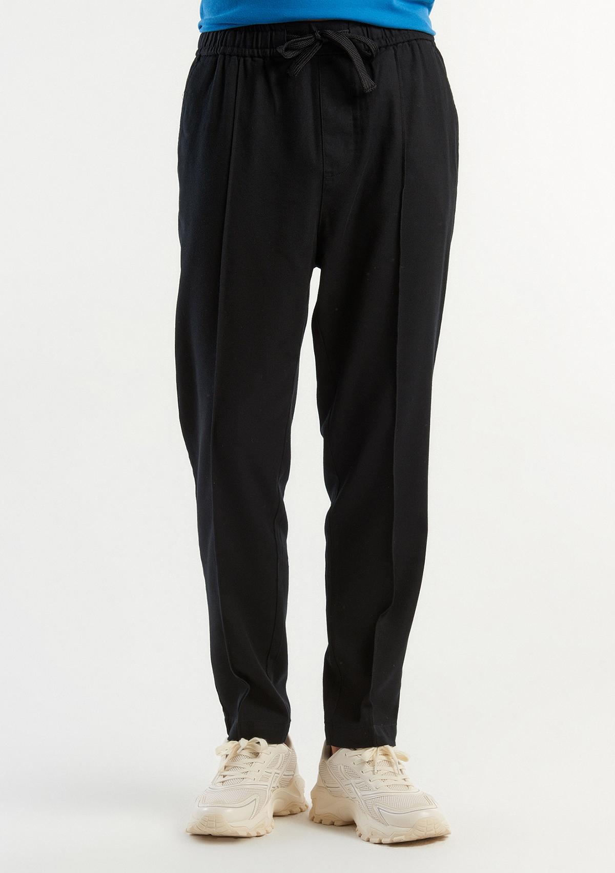 Erkek Siyah Pamuk Karışımlı Yama Cepli Beli Büzgülü İpli Jogger Pantolon