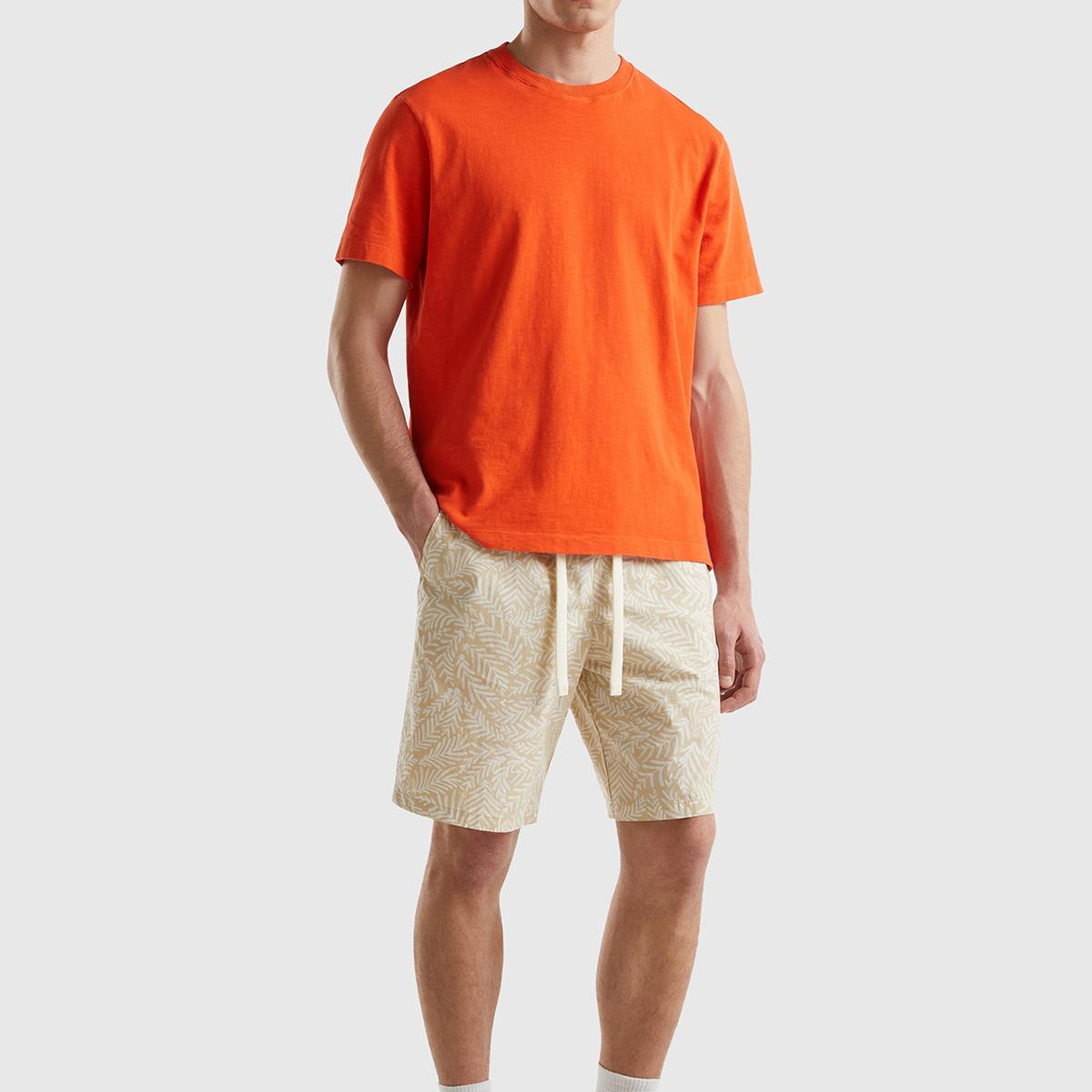 Erkek Krem Mix Streç Pamuklu Tamamı Desenli Yama Cepli Şort