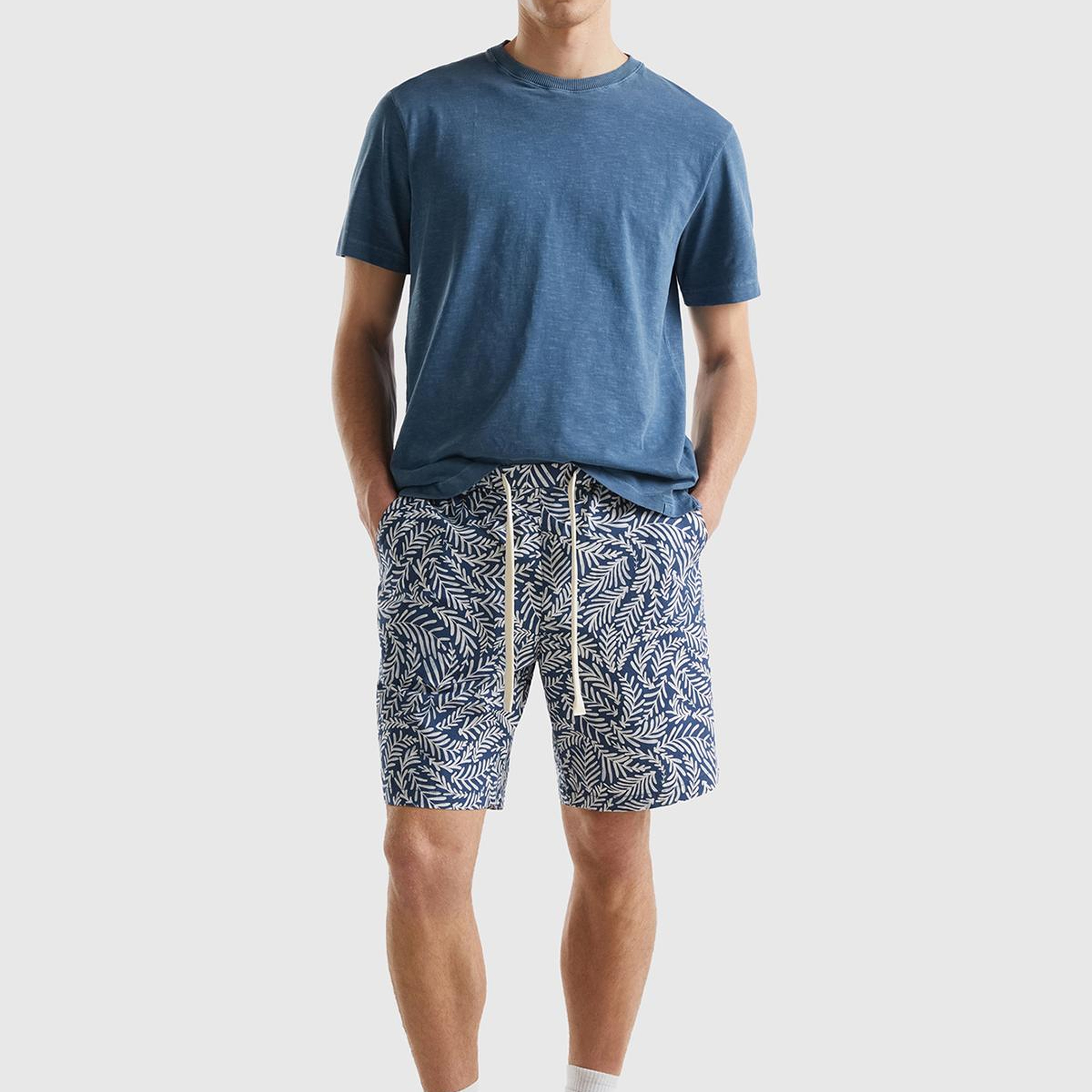 Erkek Lacivert-Krem Streç Pamuklu Tamamı Desenli Yama Cepli Şort