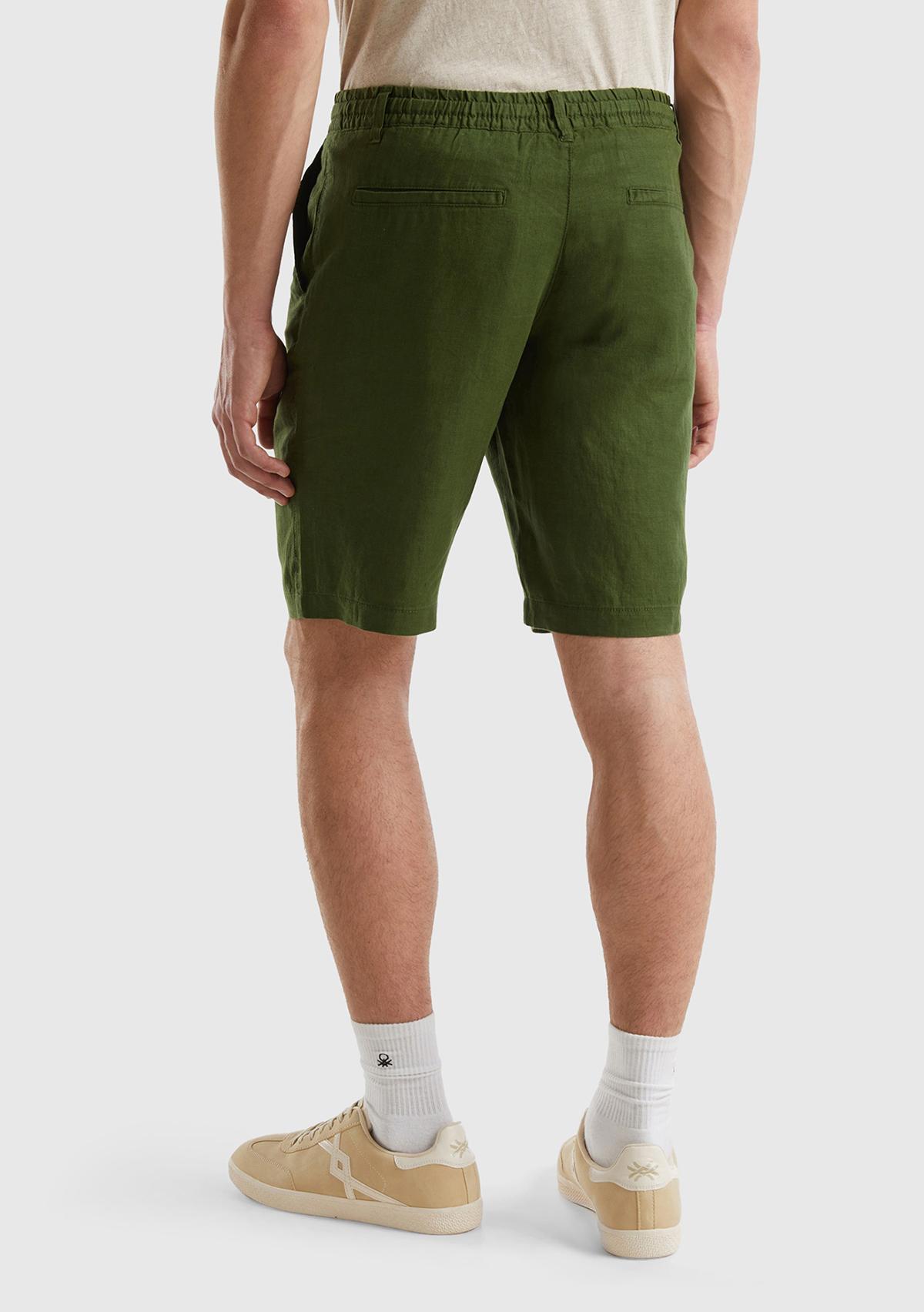 Erkek Koyu Yeşil Bağcıklı Keten Bermuda