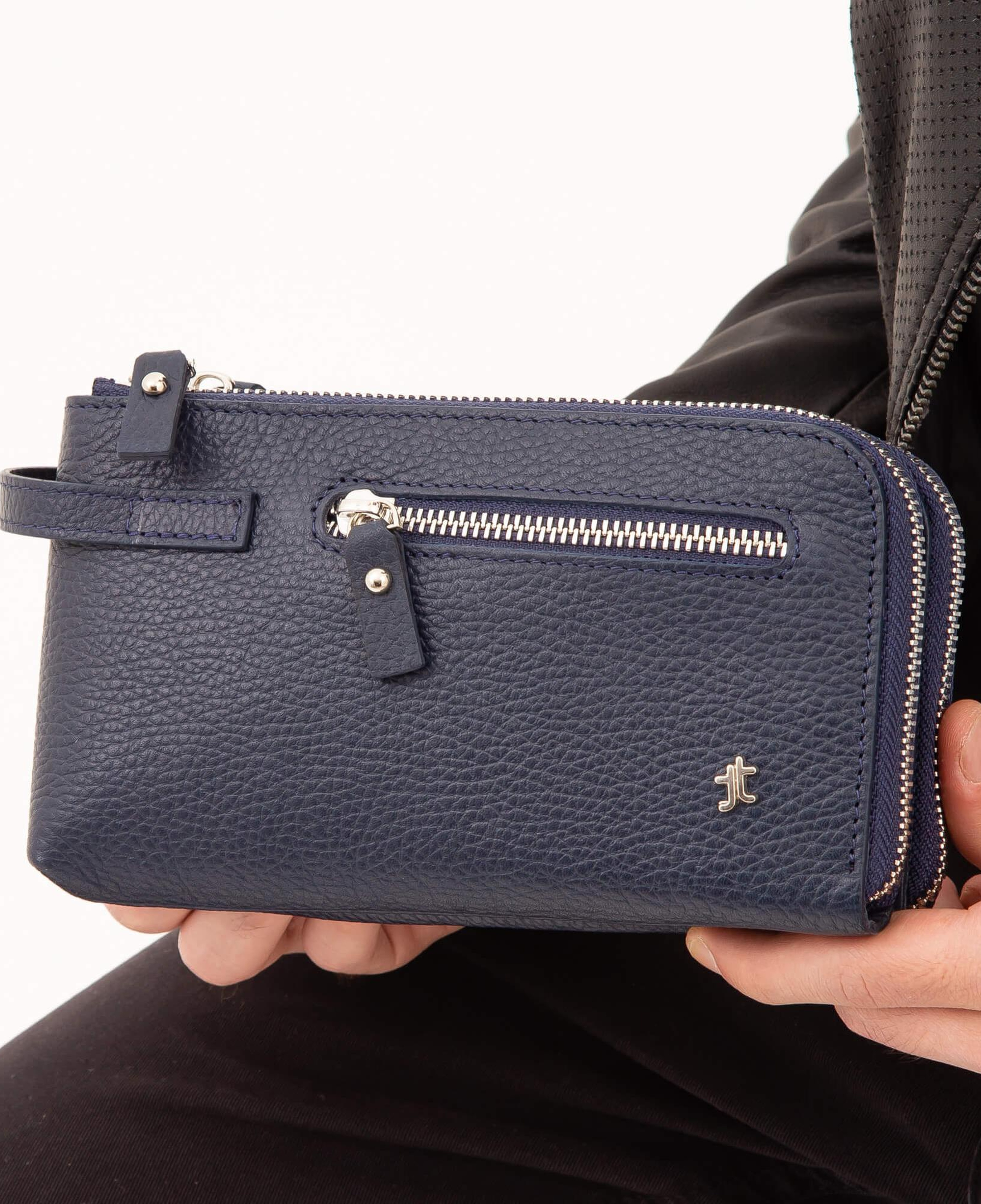 Tamer Tanca Erkek Hakiki Deri Lacivert Portföy Çanta