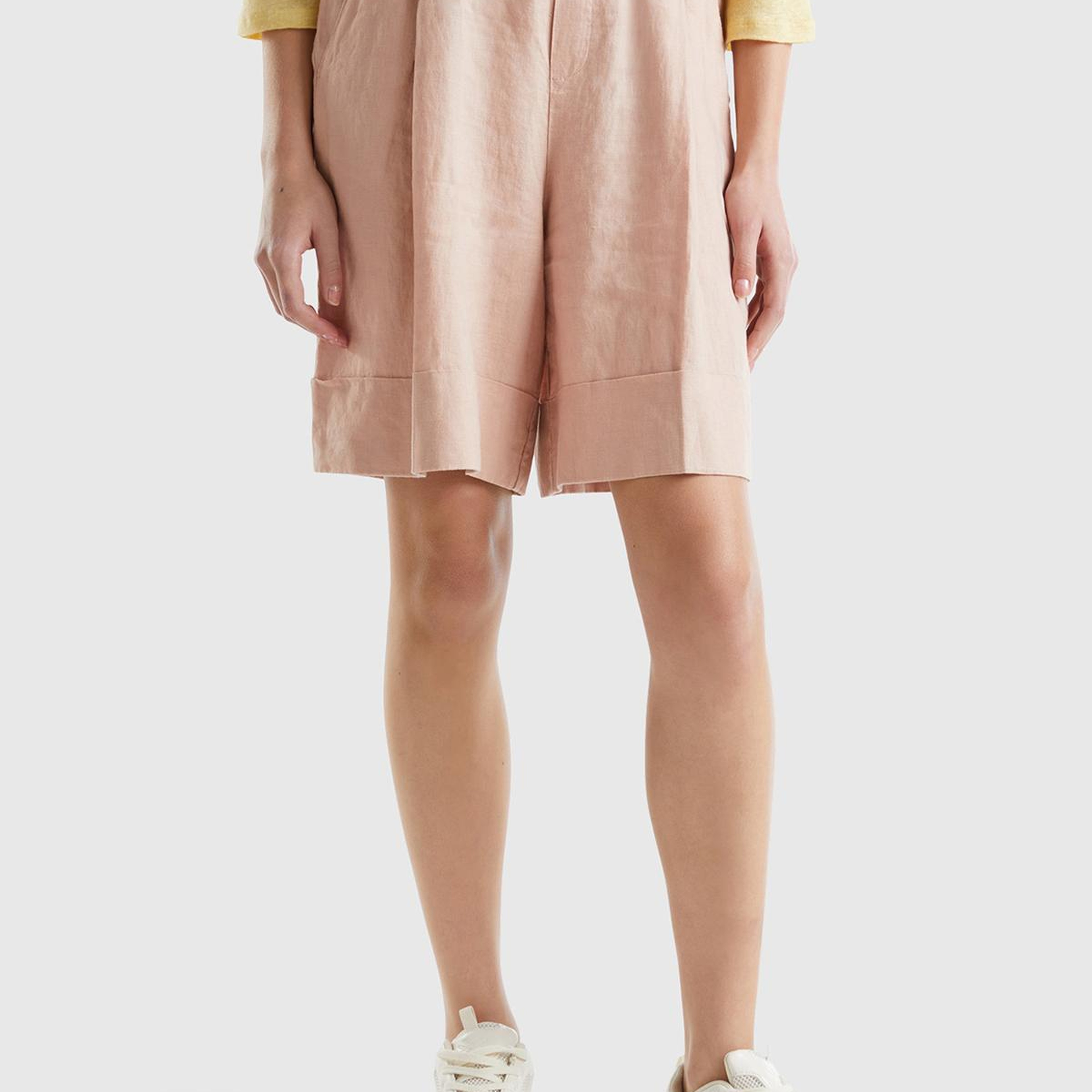 Kadın Pudra %100 Keten Beli Lastikli  Bermuda Şort