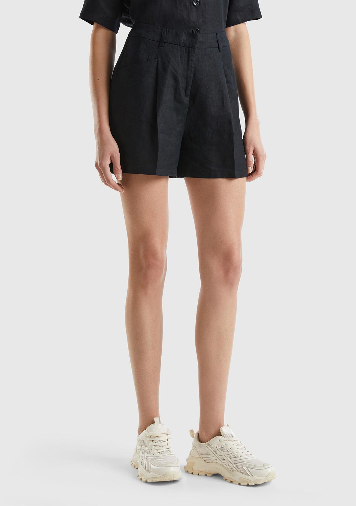 Kadın Siyah %100 Keten Kısa Şort