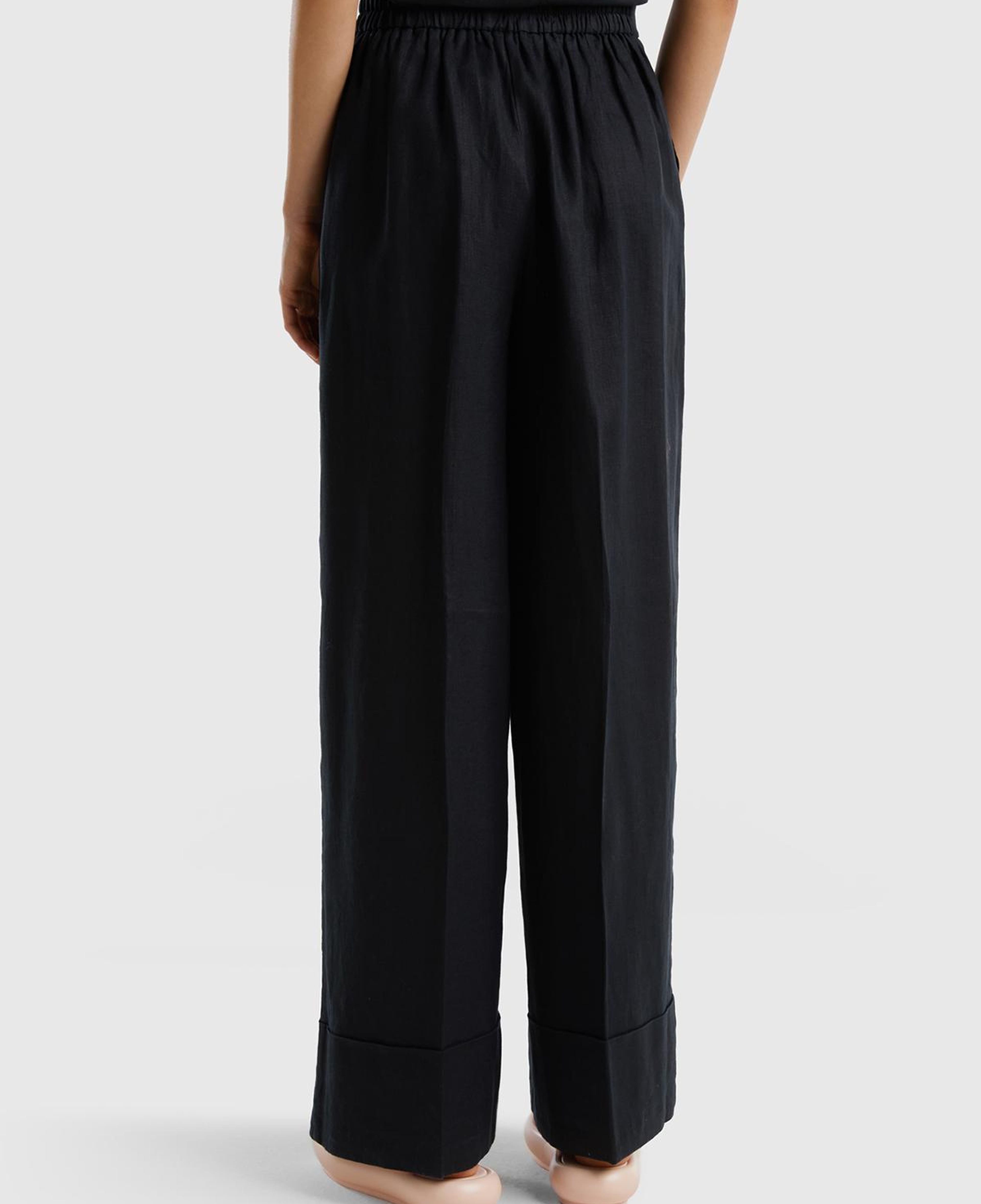 Kadın Siyah %100 Keten Beli Lastikli Geniş Kesim Pantolon