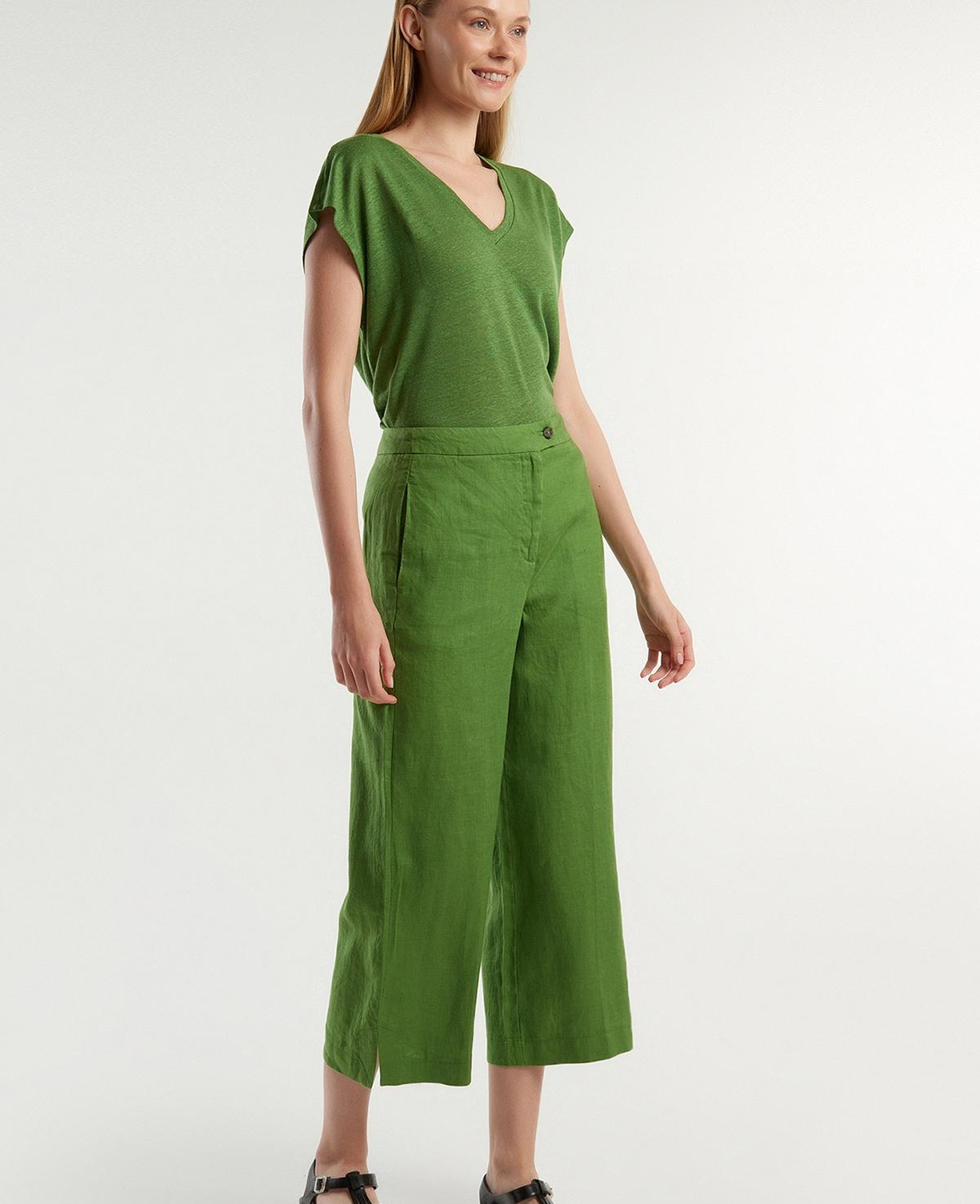 Kadın Soluk Yeşil %100 Keten Düğmeli Yüksek Bel  Paçası Yırtmaçlı Pantolon