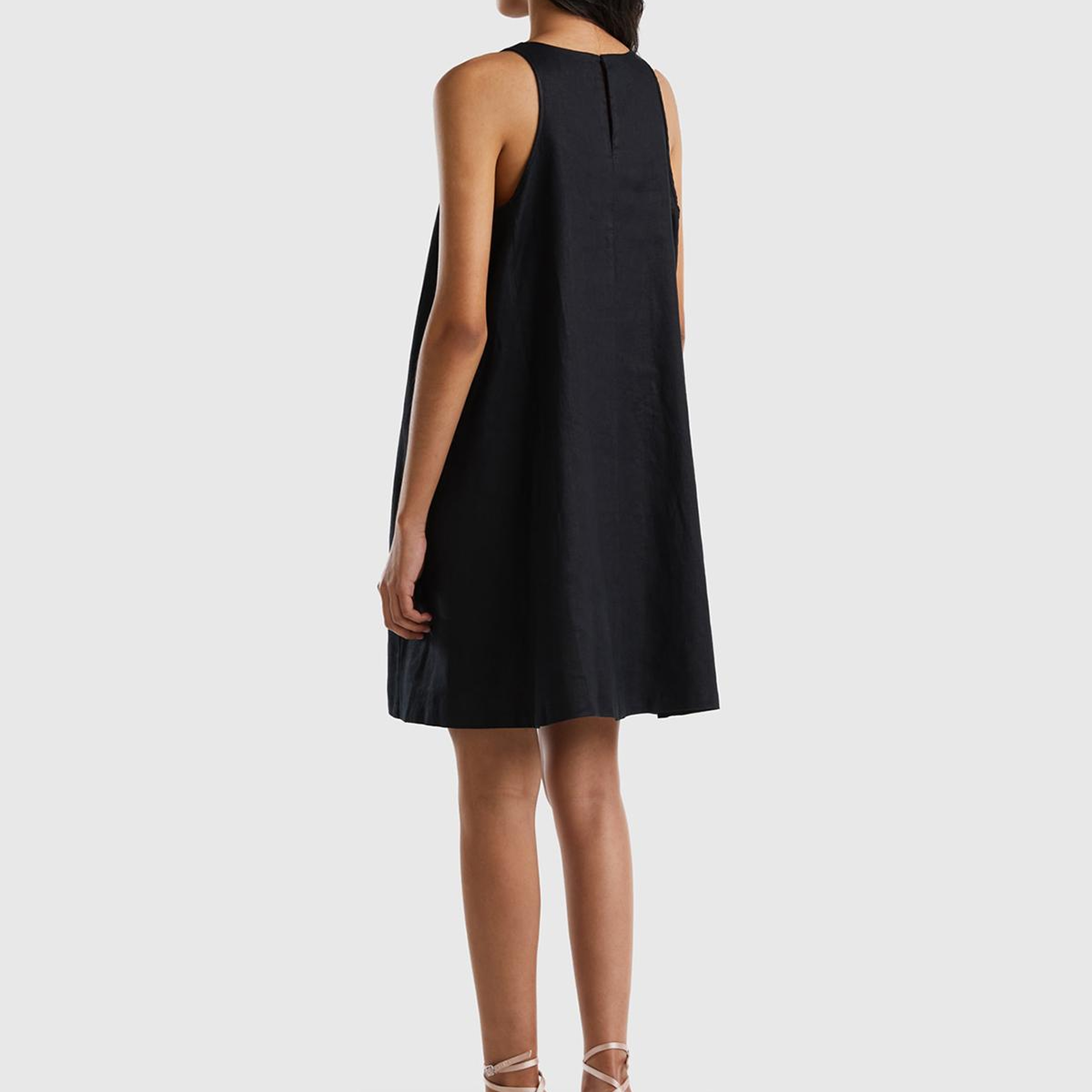 Kadın Siyah %100 Keten Kolsuz Elbise