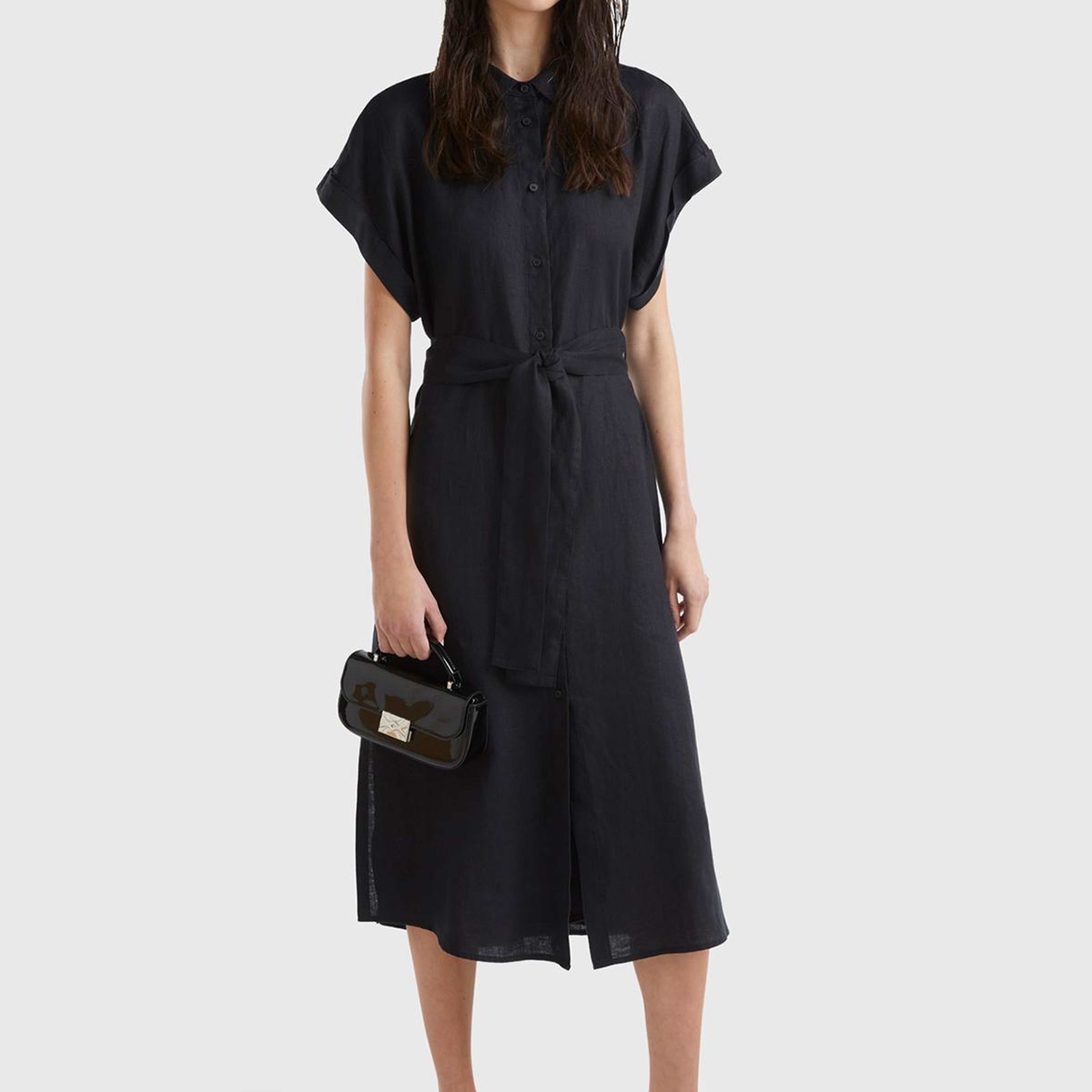 Kadın Siyah %100 Keten Önü Düğme Kapamalı Beli Kuşaklı Midi Elbise