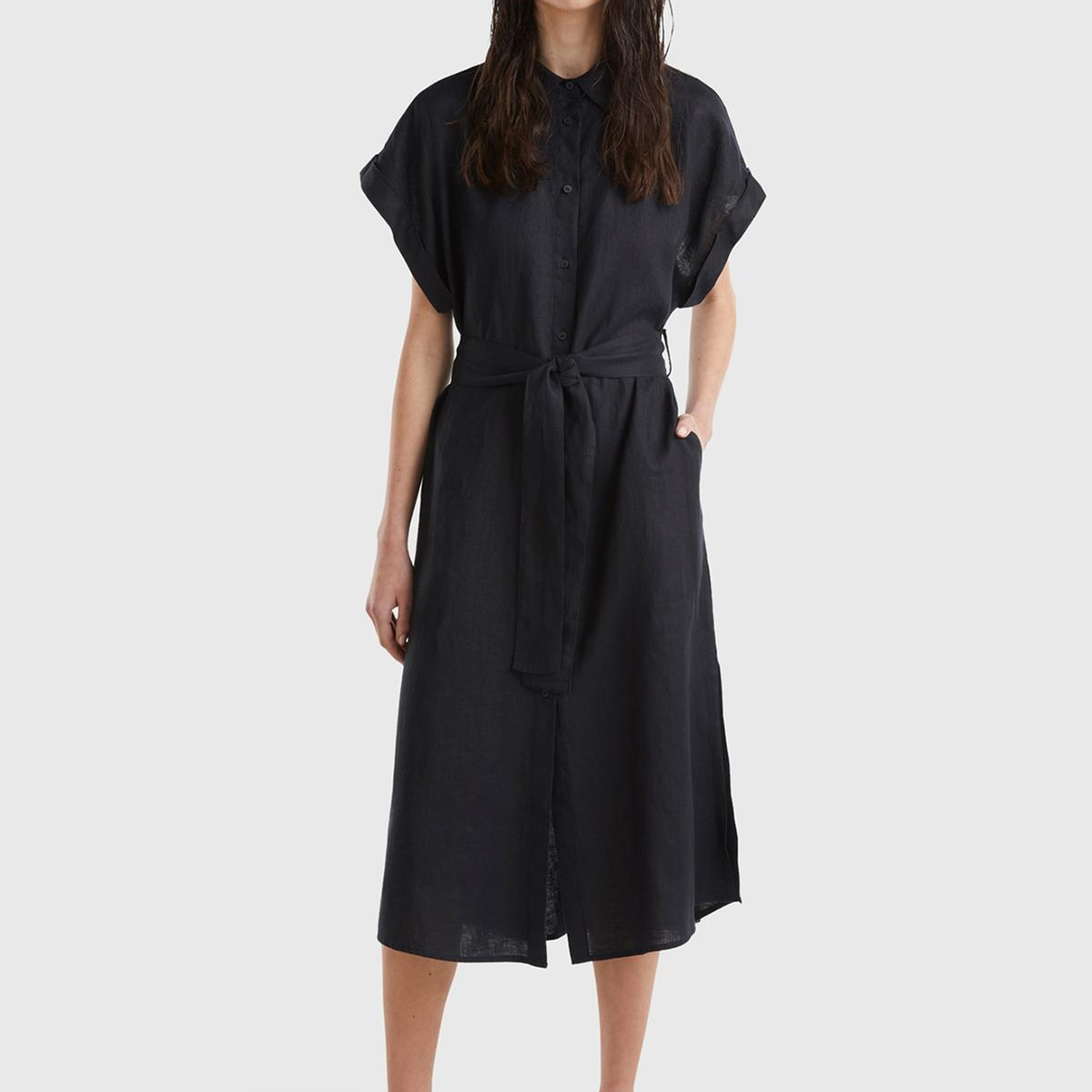 Kadın Siyah %100 Keten Önü Düğme Kapamalı Beli Kuşaklı Midi Elbise