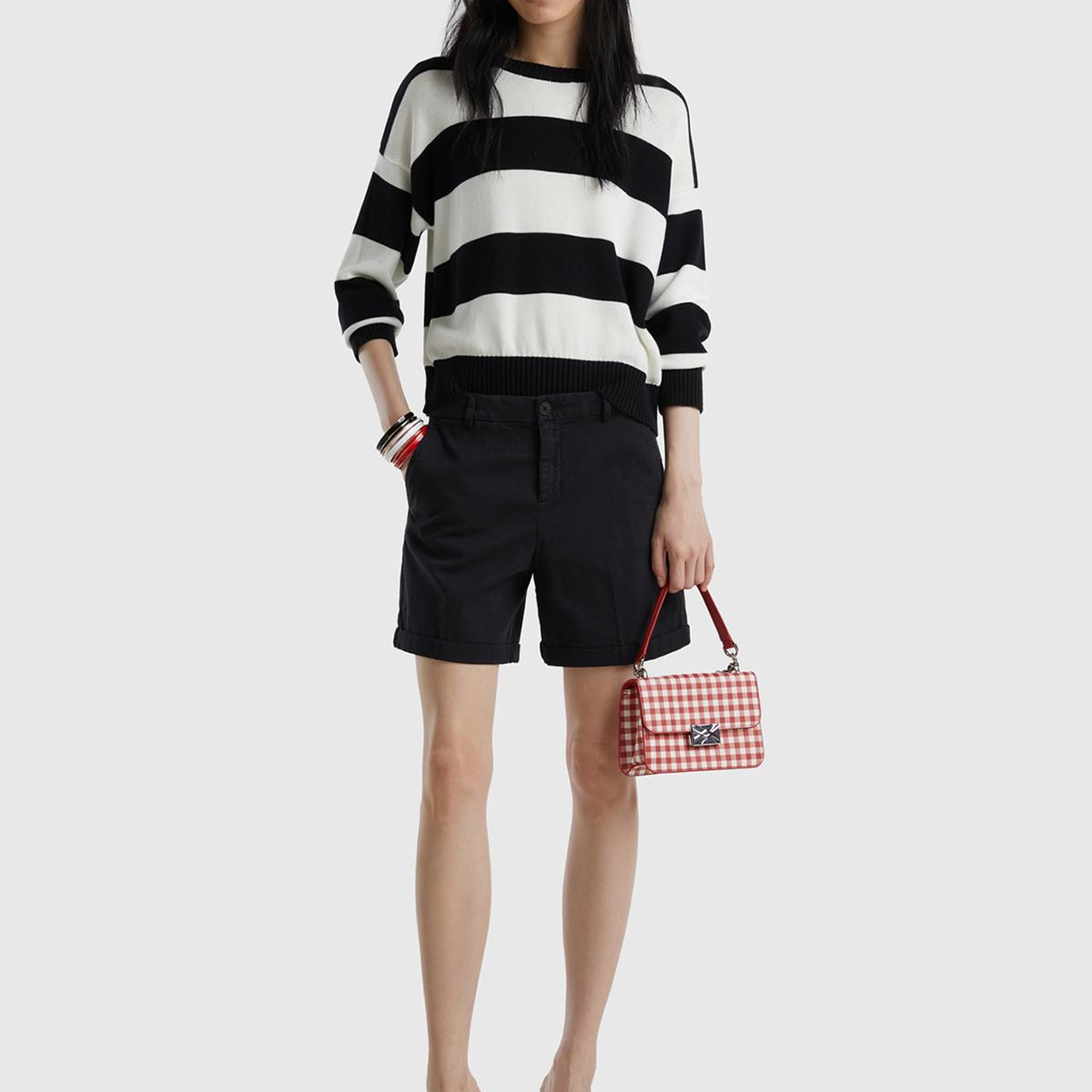 Kadın Siyah Mevsimlik Bermuda