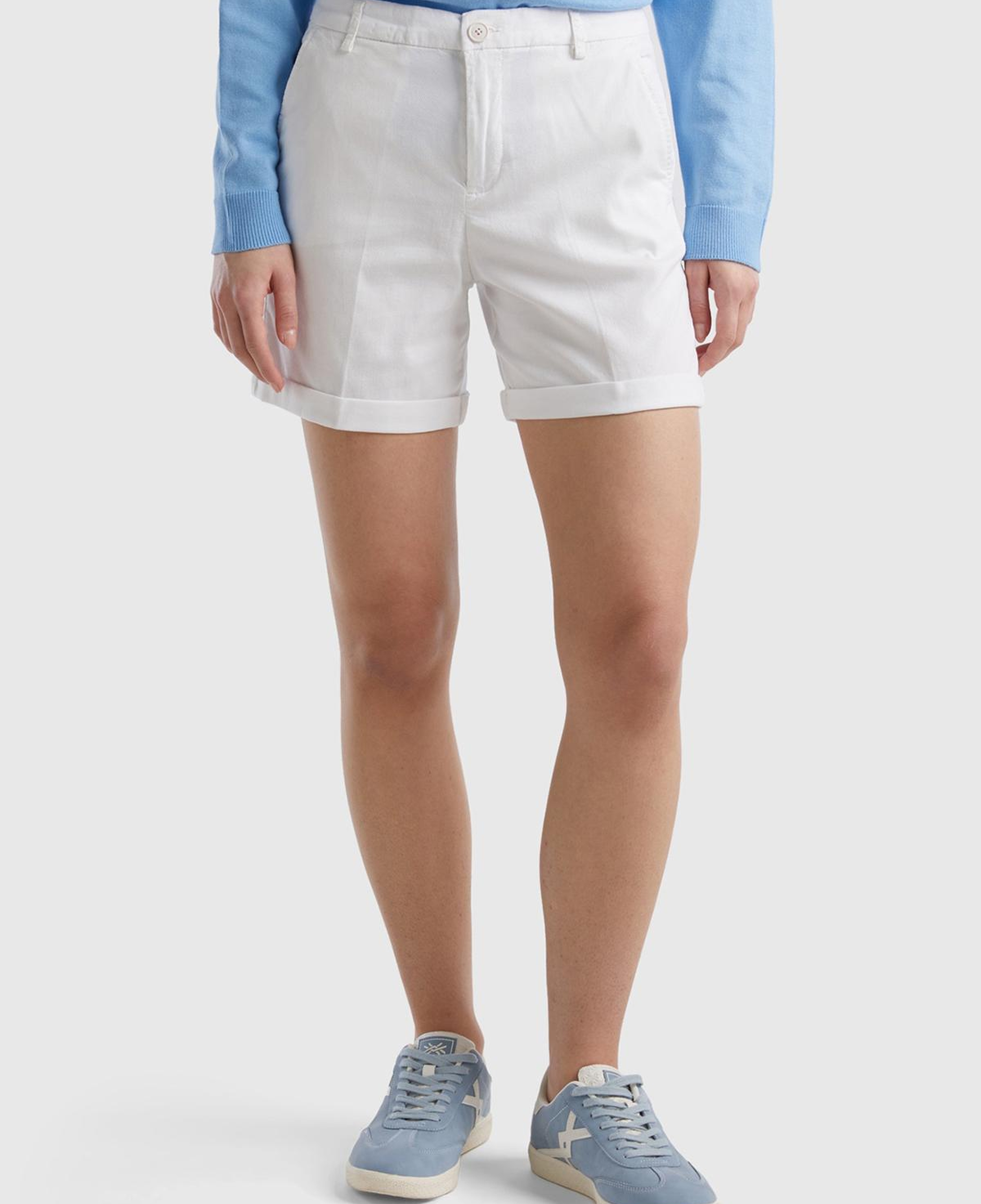 Kadın Beyaz Mevsimlik Bermuda