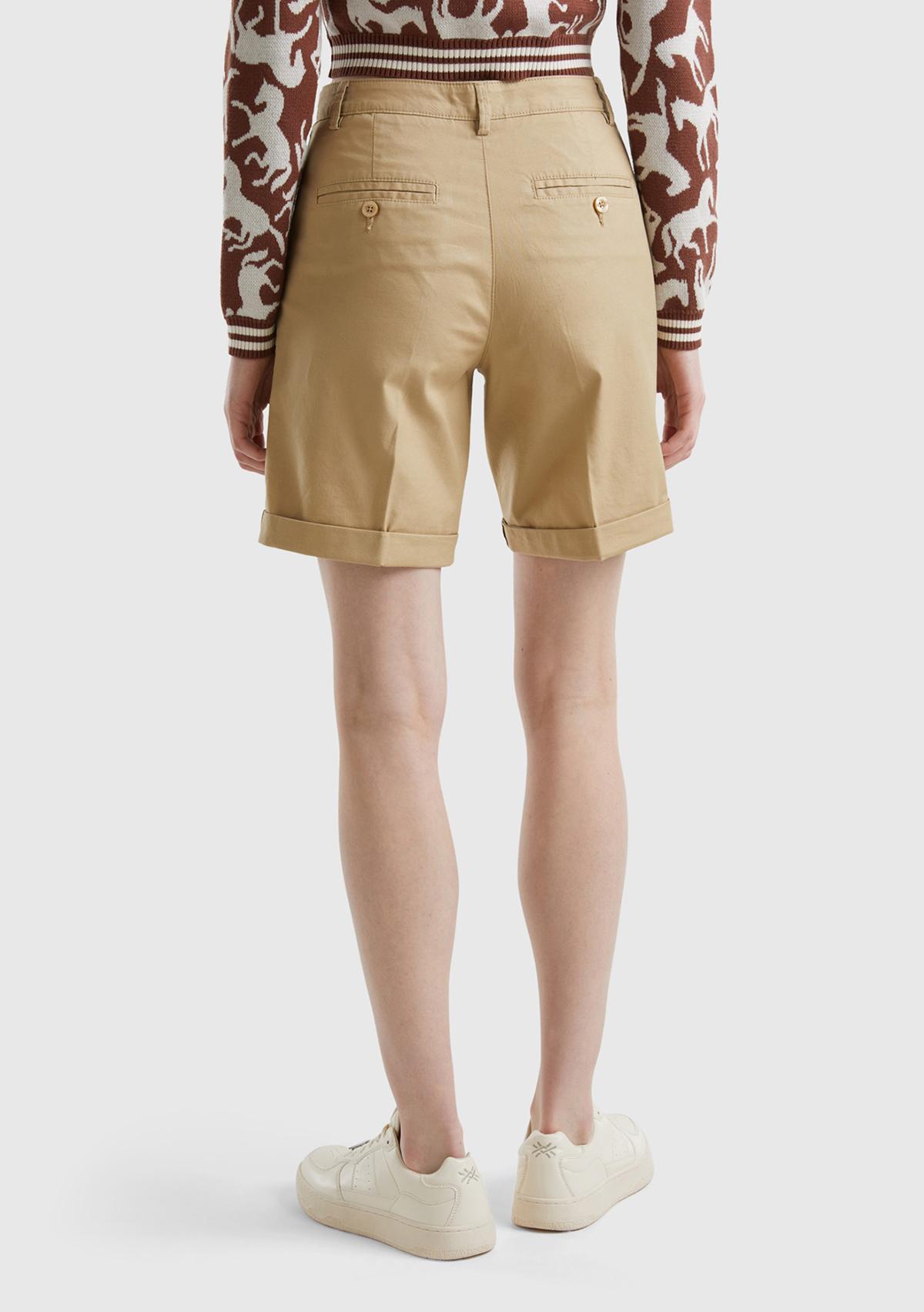 Kadın Bej %100 Koton Chino Bermuda