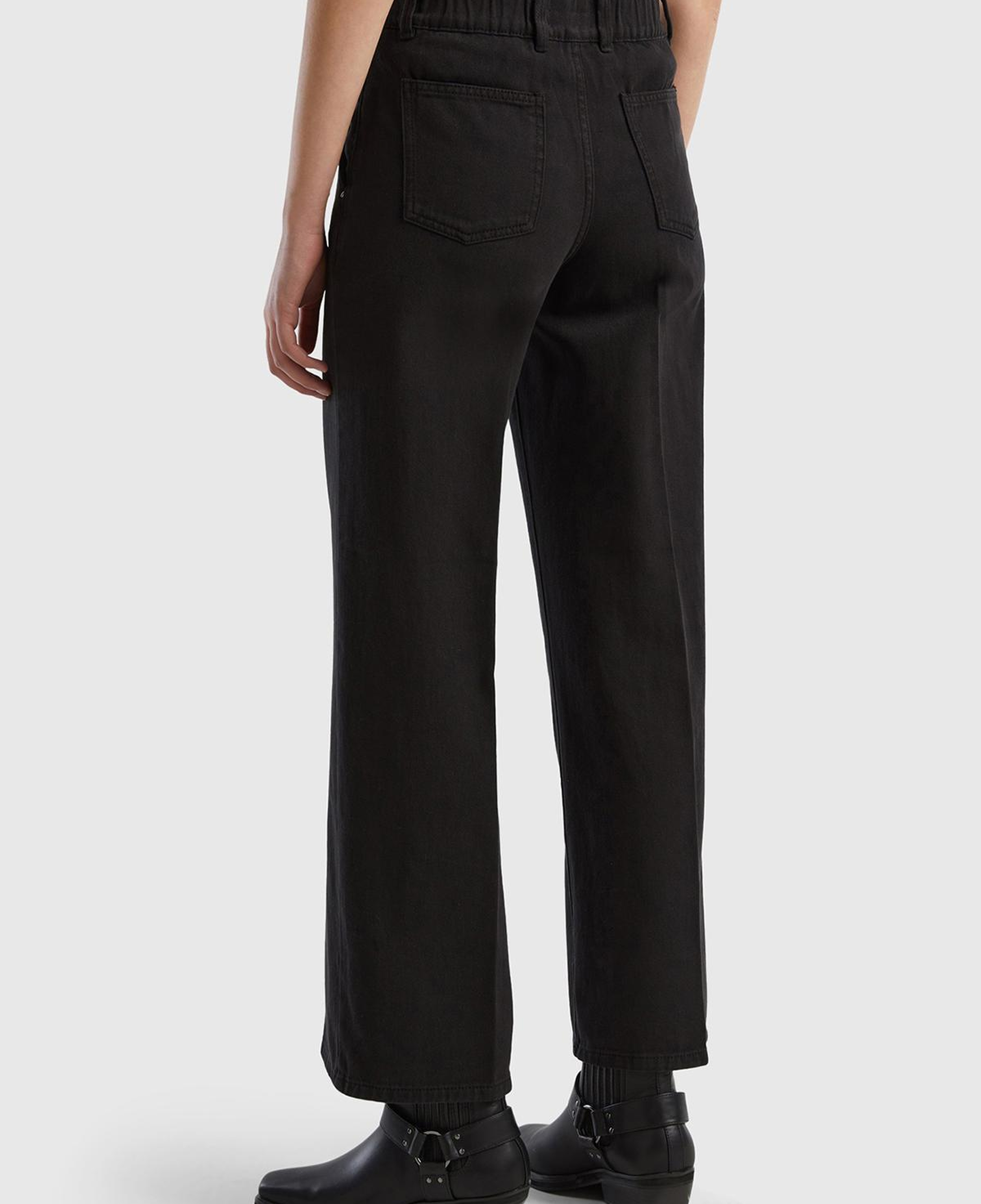 Kadın Siyah Beli Lastikli Geniş Paça Denim Pantolon