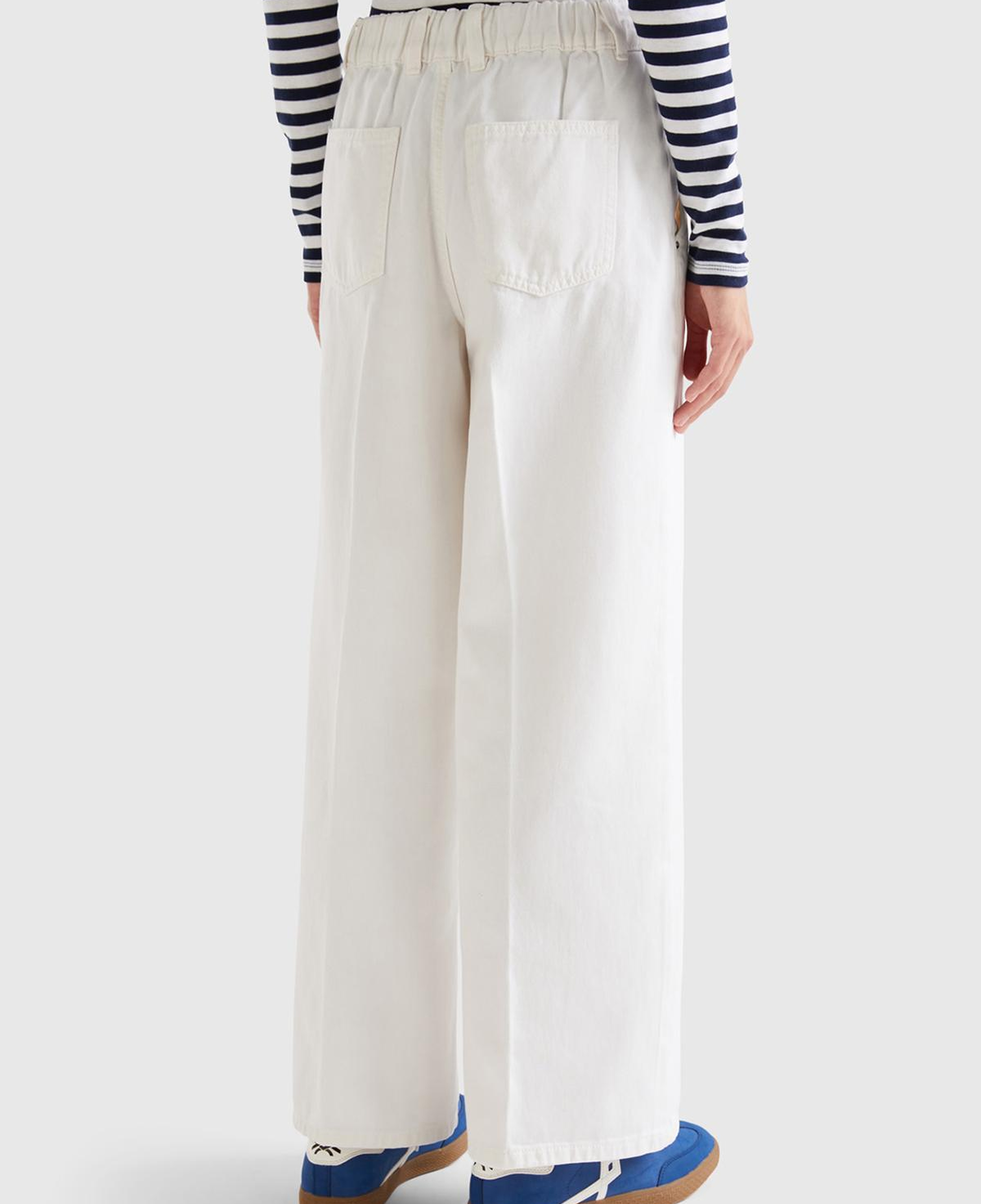 Kadın Beyaz Beli Lastikli Geniş Paça Denim Pantolon