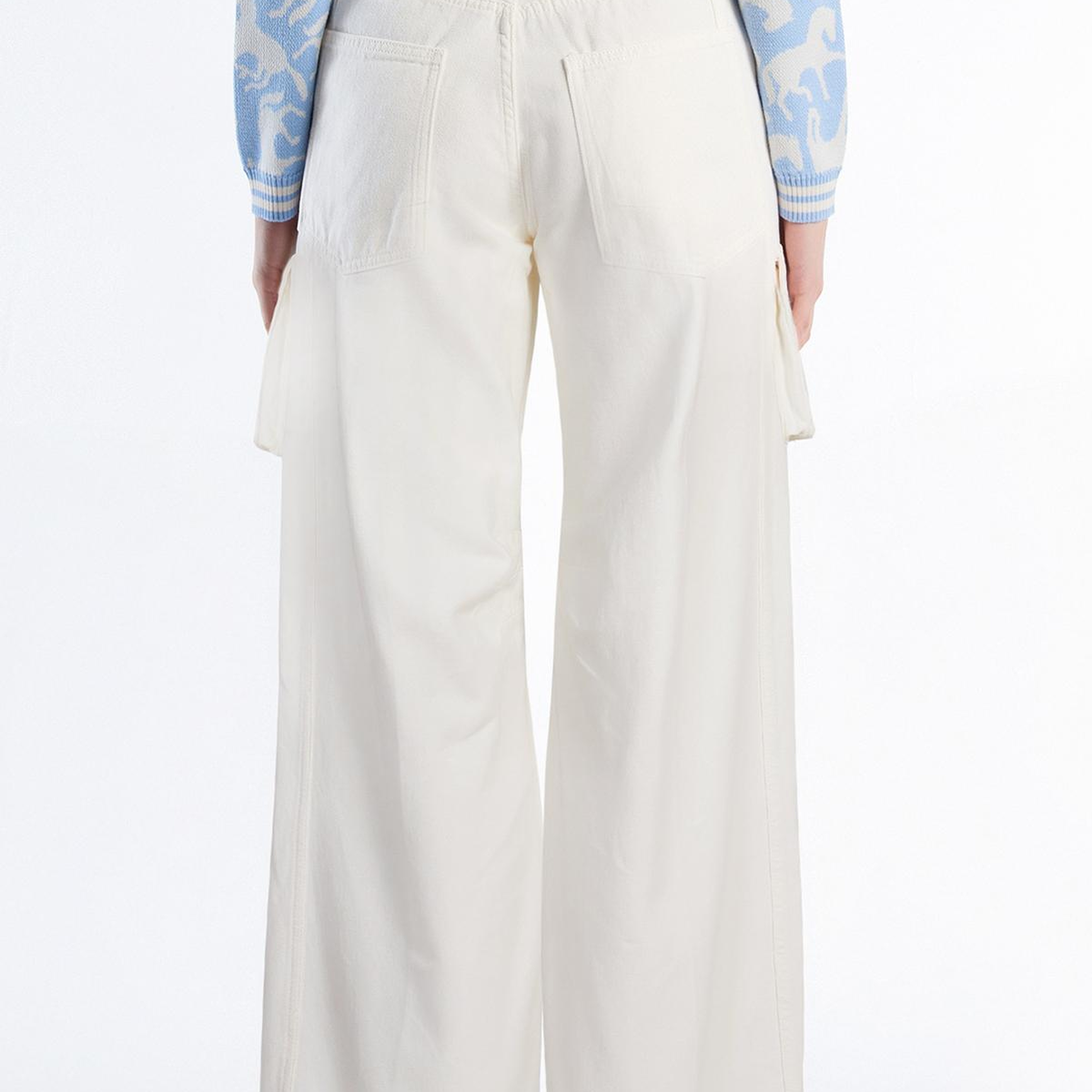 Kadın Krem %100 Pamuk Arkası Logo Etiketli Yama Cepli Bol Pantolon