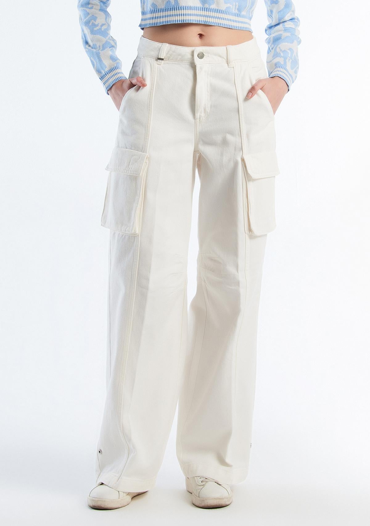 Kadın Krem %100 Pamuk Arkası Logo Etiketli Yama Cepli Bol Pantolon