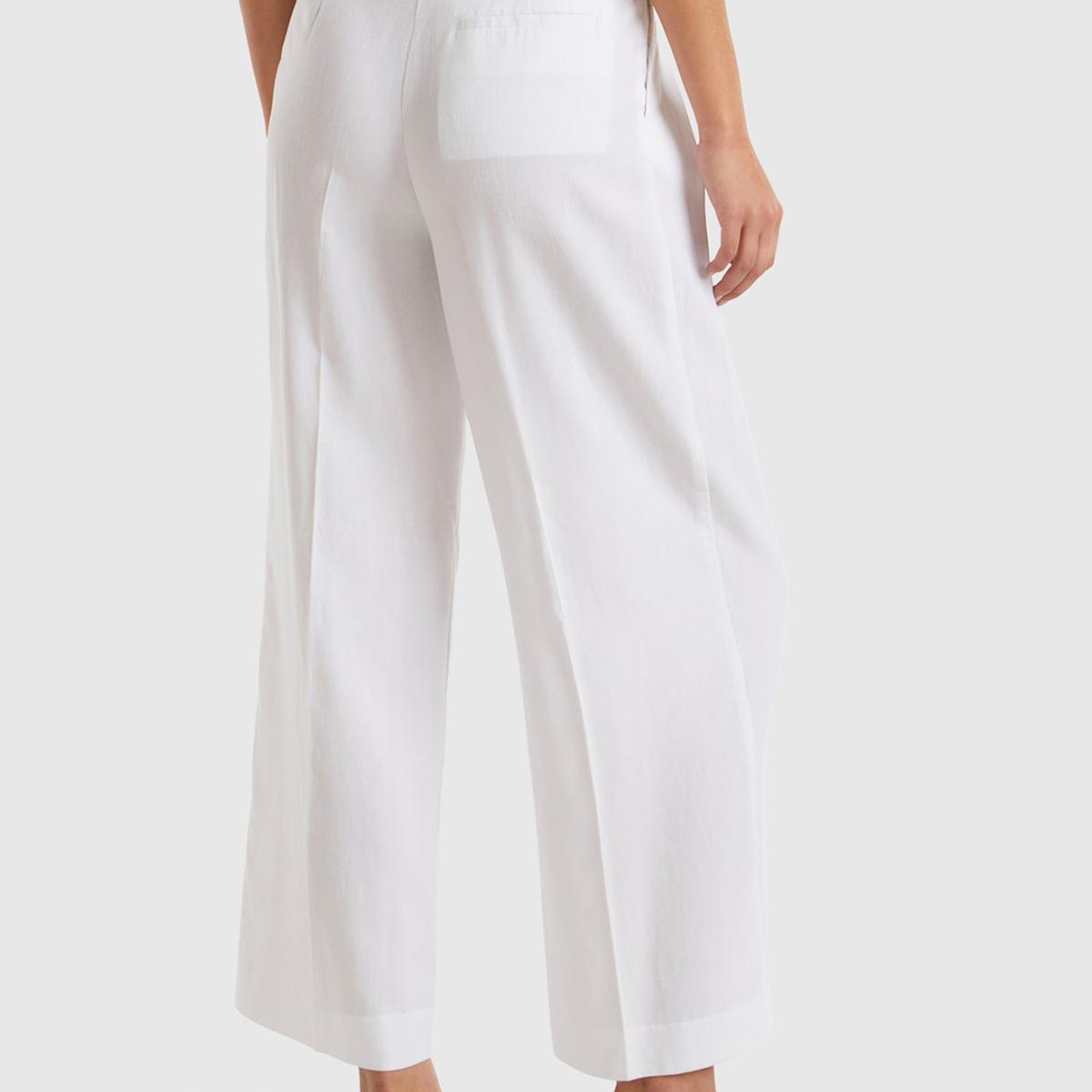 Kadın Beyaz Liyosel ve Keten Karışımlı Önü Pilili Pantolon