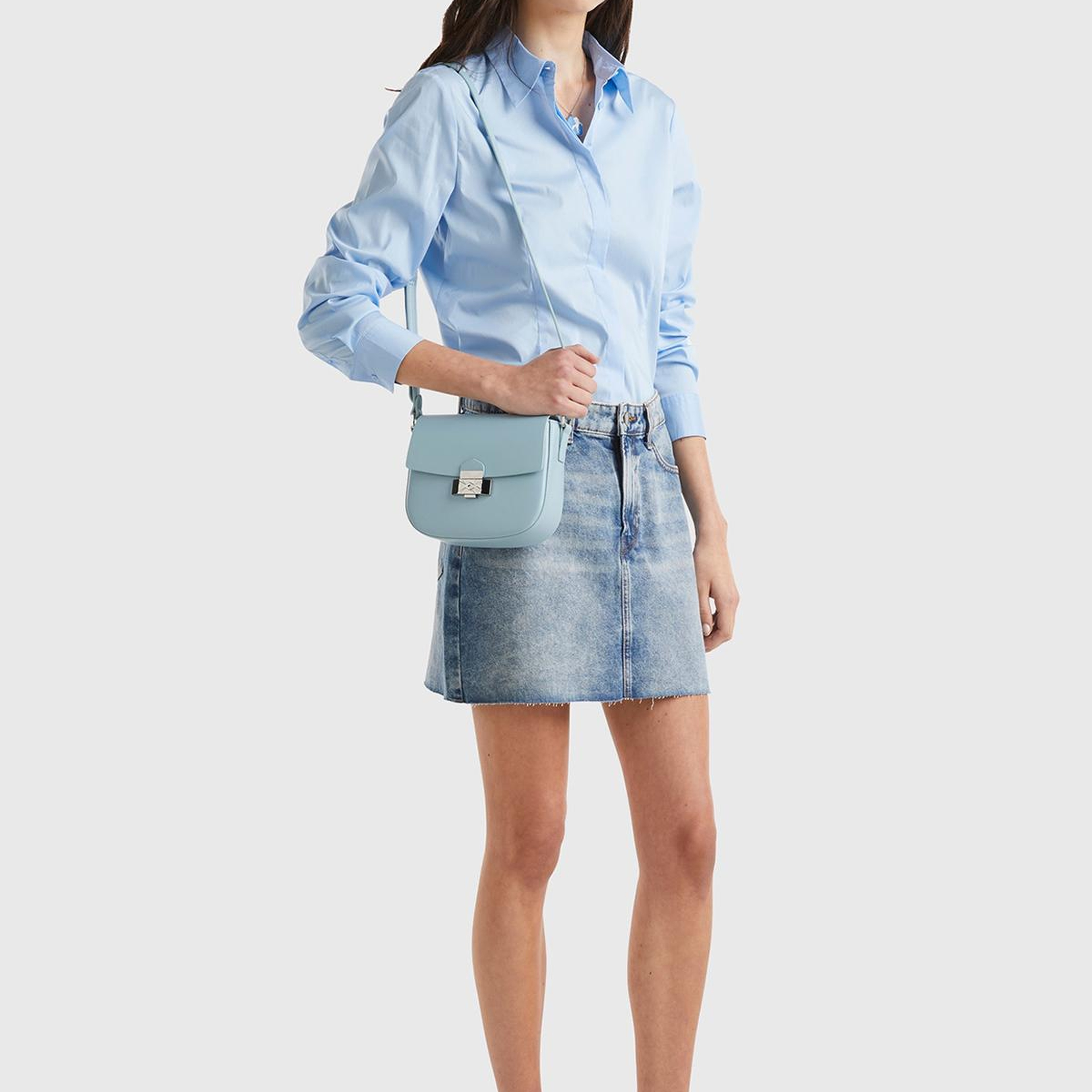 Kadın Lacivert %100 Pamuk Ucu Dikişsiz 5 Cepli Mini Denim Etek