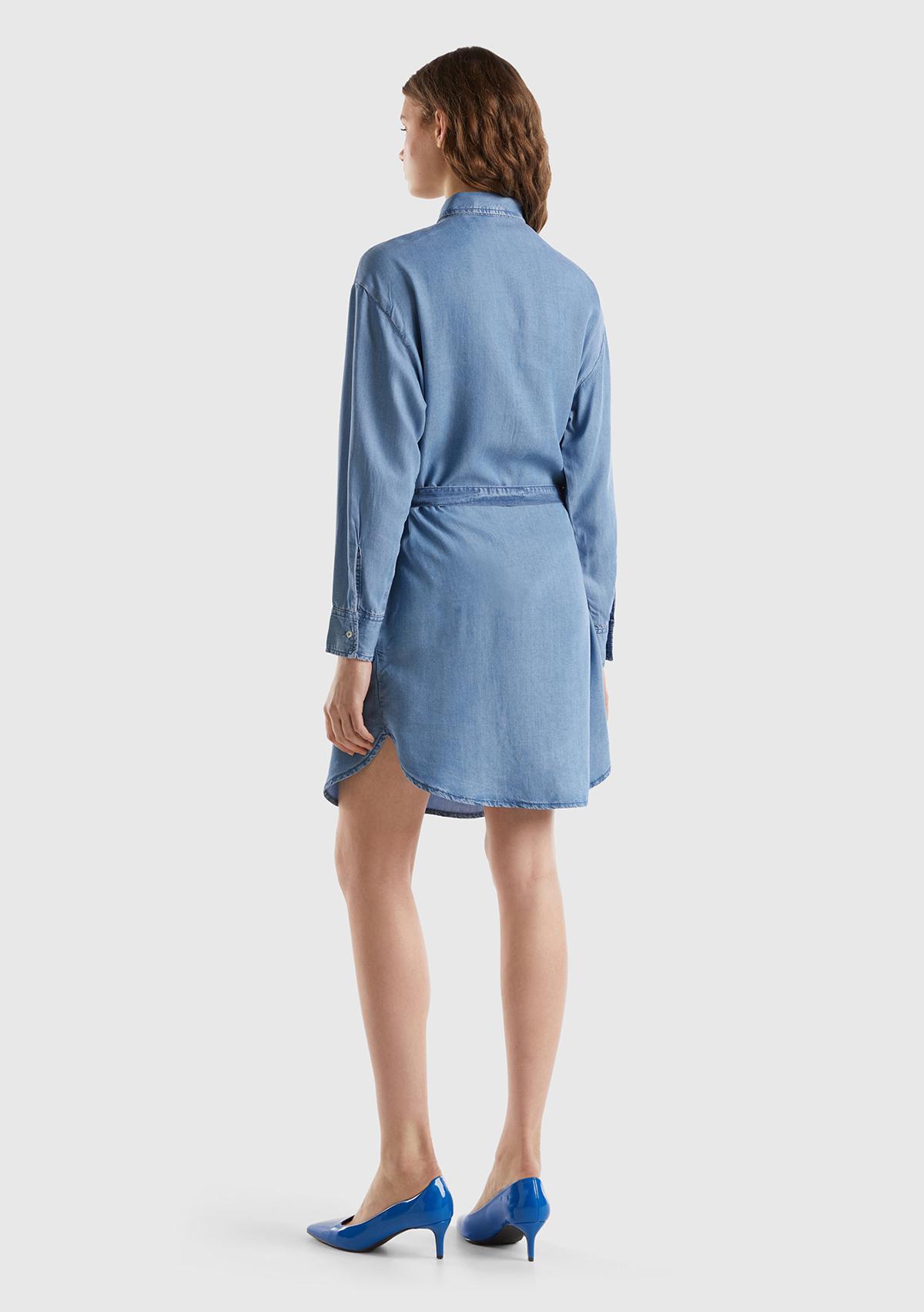 Kadın Mavi %100 Liyosel Göğsü Yama Cepli Belden Bağlamalı Denim Elbise