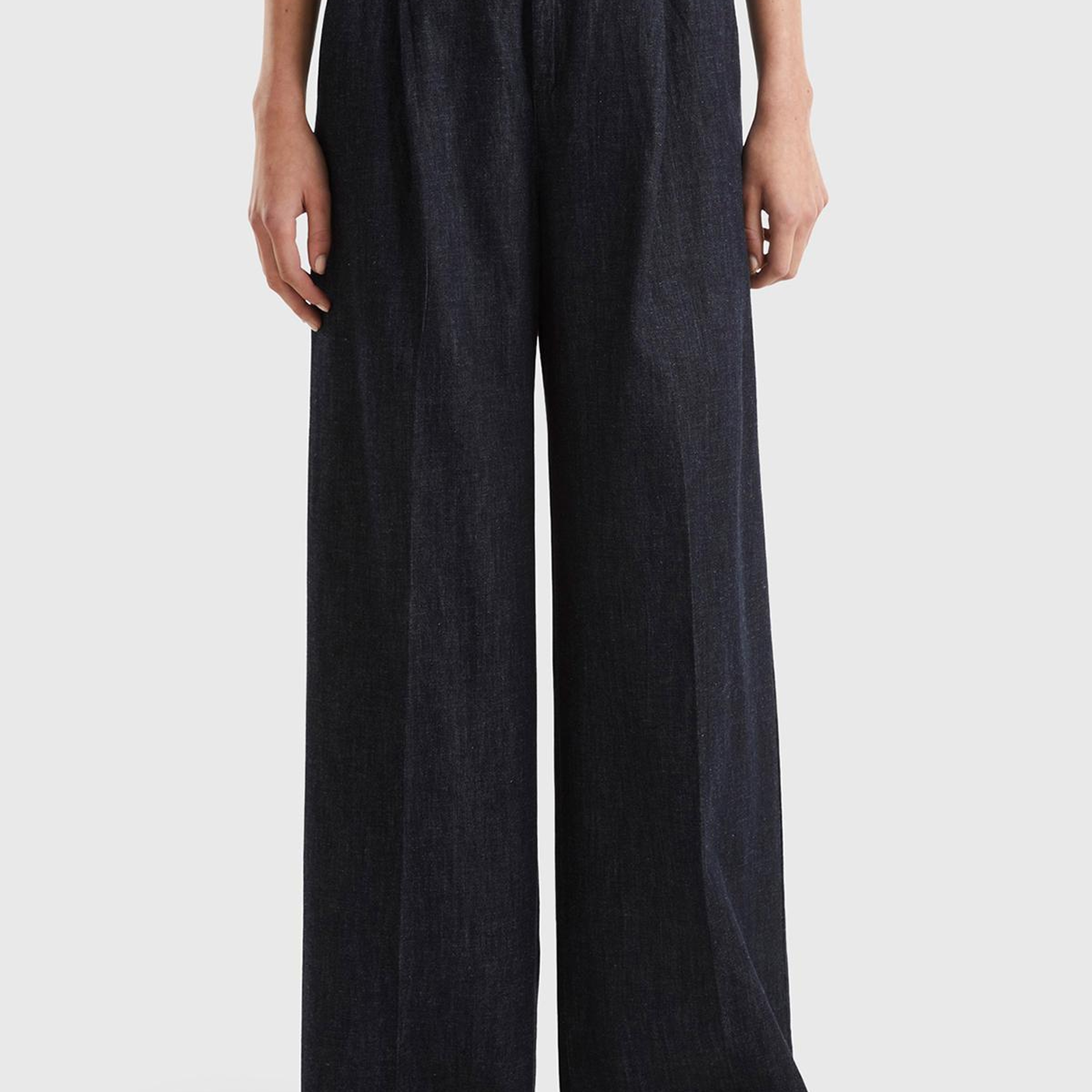 Kadın Siyah Pamuk Karışımlı Önü Pileli Beli Büzgülü Fermuarlı Pantolon