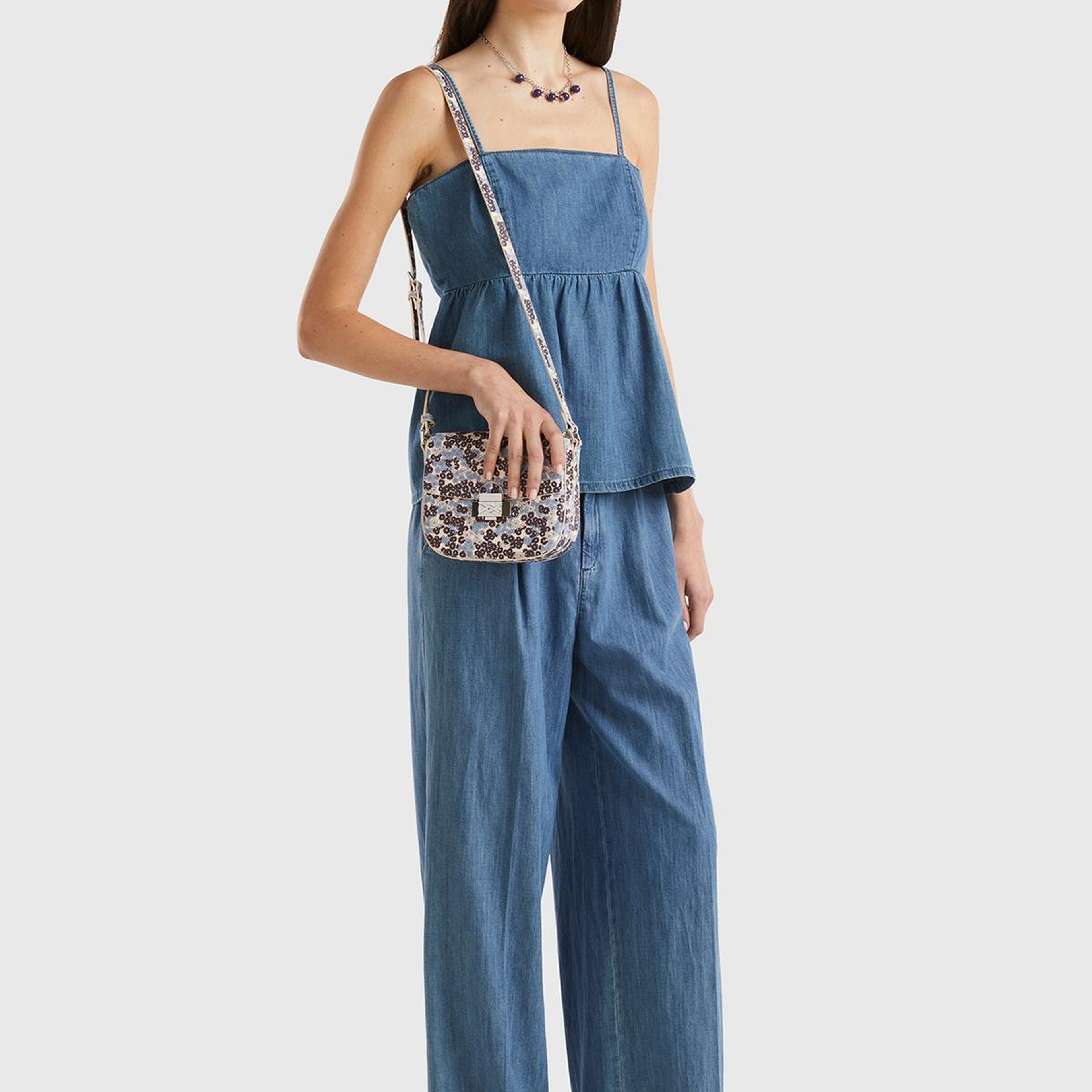 Kadın Mavi Pamuk Karışımlı Önü Pileli Beli Büzgülü Fermuarlı Pantolon