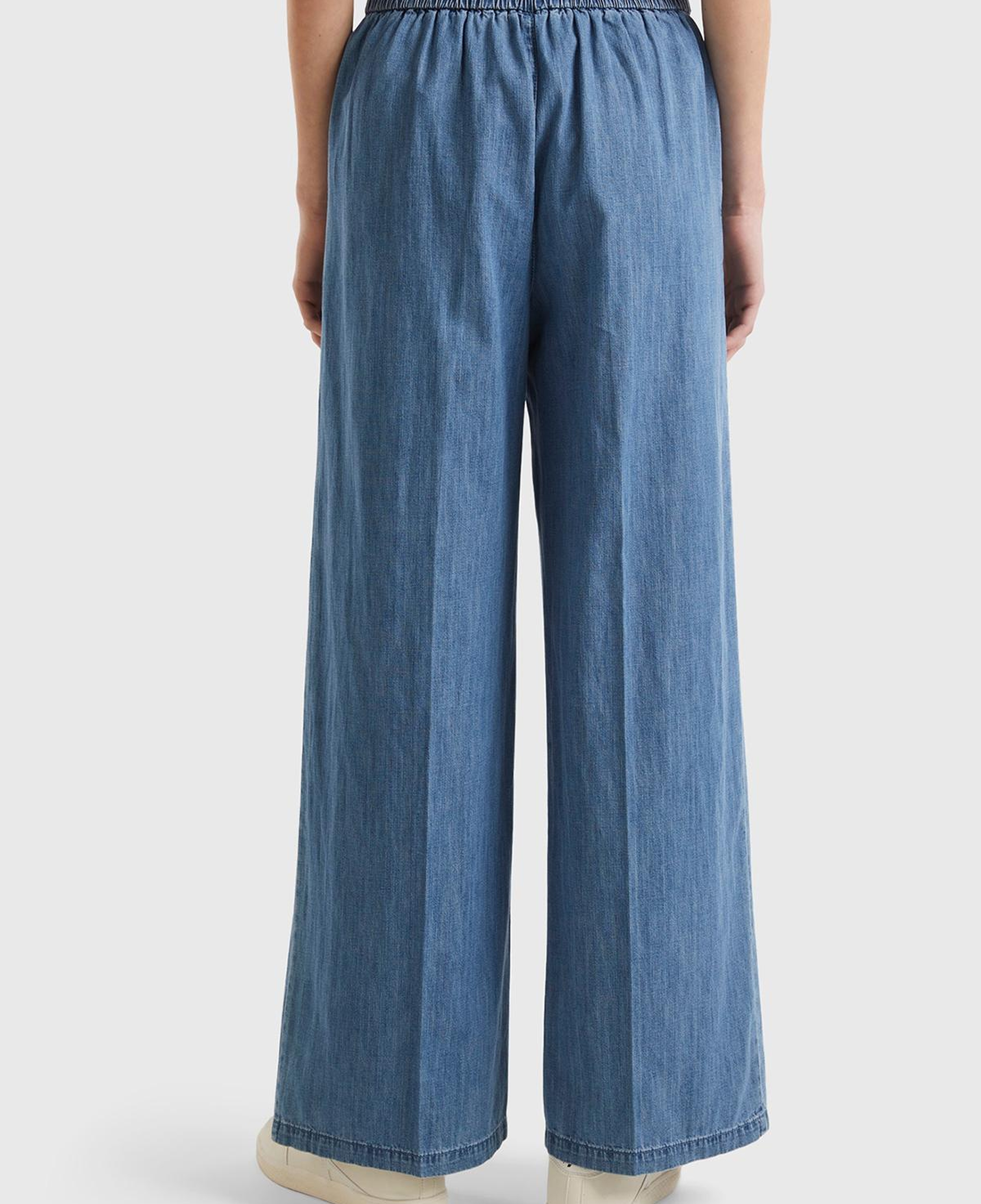 Kadın Mavi Pamuk Karışımlı Önü Pileli Beli Büzgülü Fermuarlı Pantolon