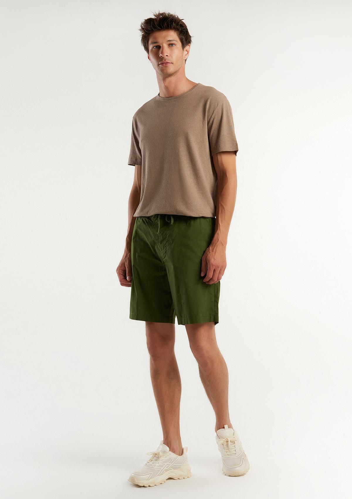 Erkek Koyu Yeşil %100 Pamuk 4 Cepli Beli Büzgülü İpli Kısa Şort