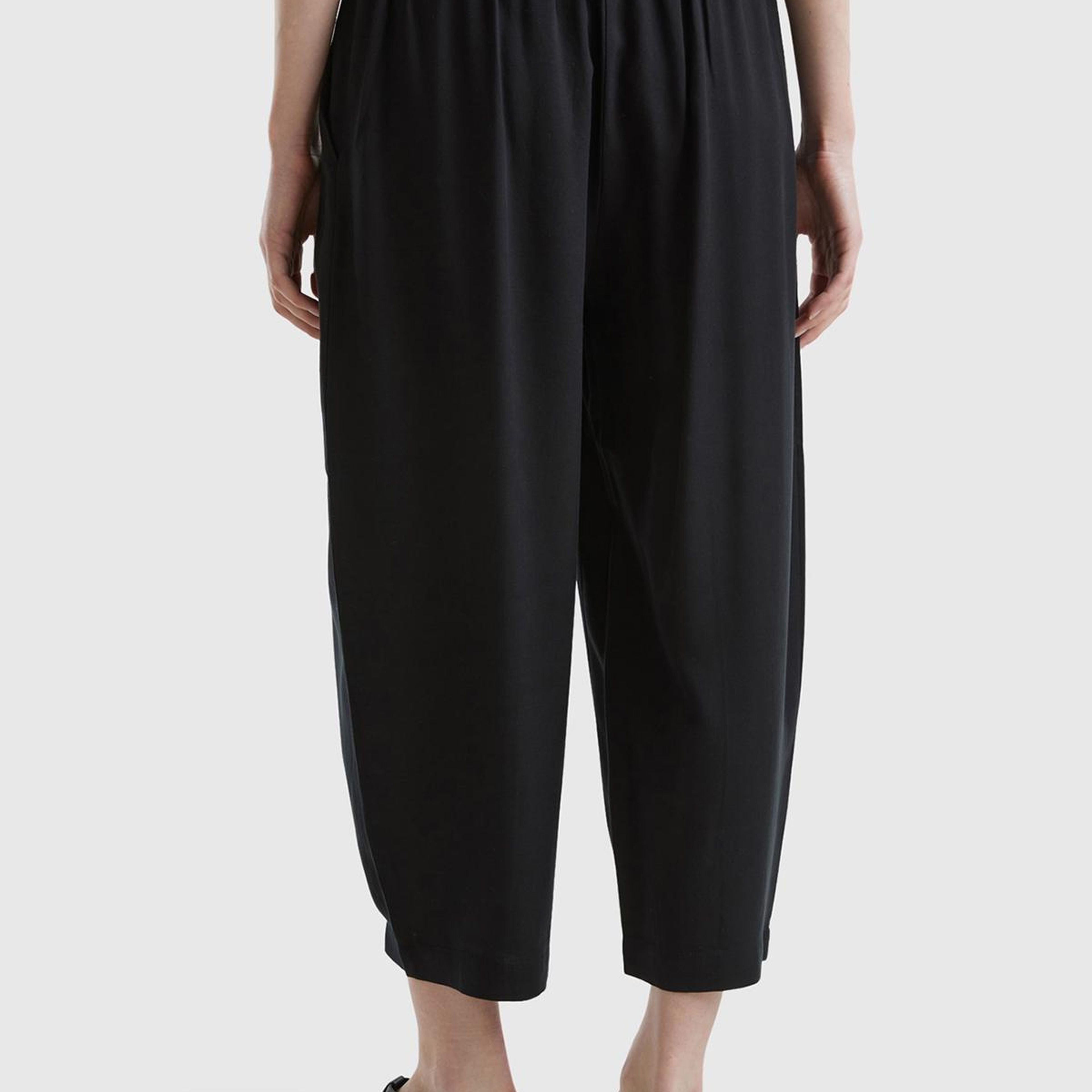 Kadın Siyah %100 Liyosel Bol Kesim Beli Lastikli Pantolon