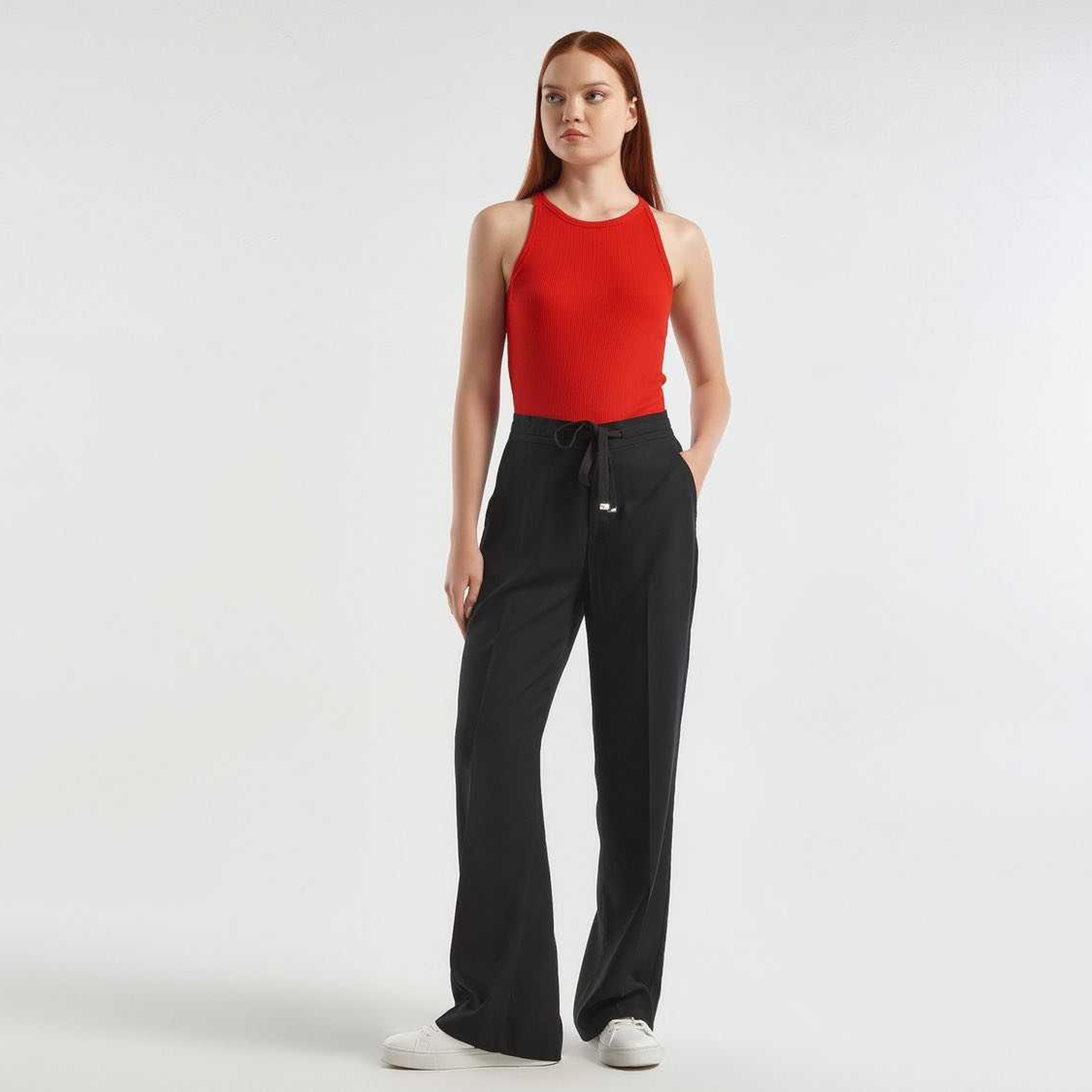 Kadın Siyah %100 Liyosel Önü Pileli Beli İpli ve Düğmeli Pantolon