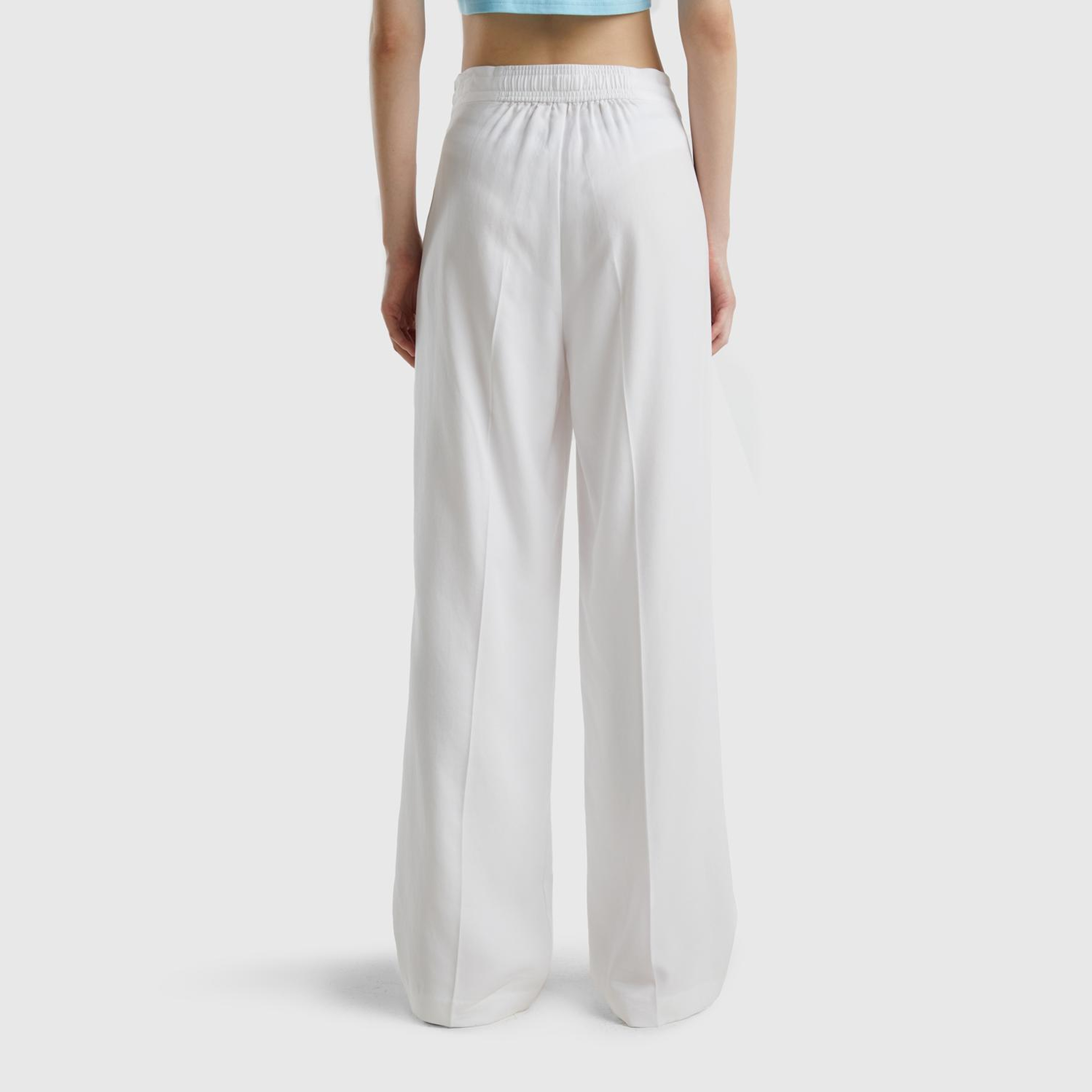 Kadın Beyaz %100 Liyosel Önü Pileli Beli İpli ve Düğmeli Pantolon