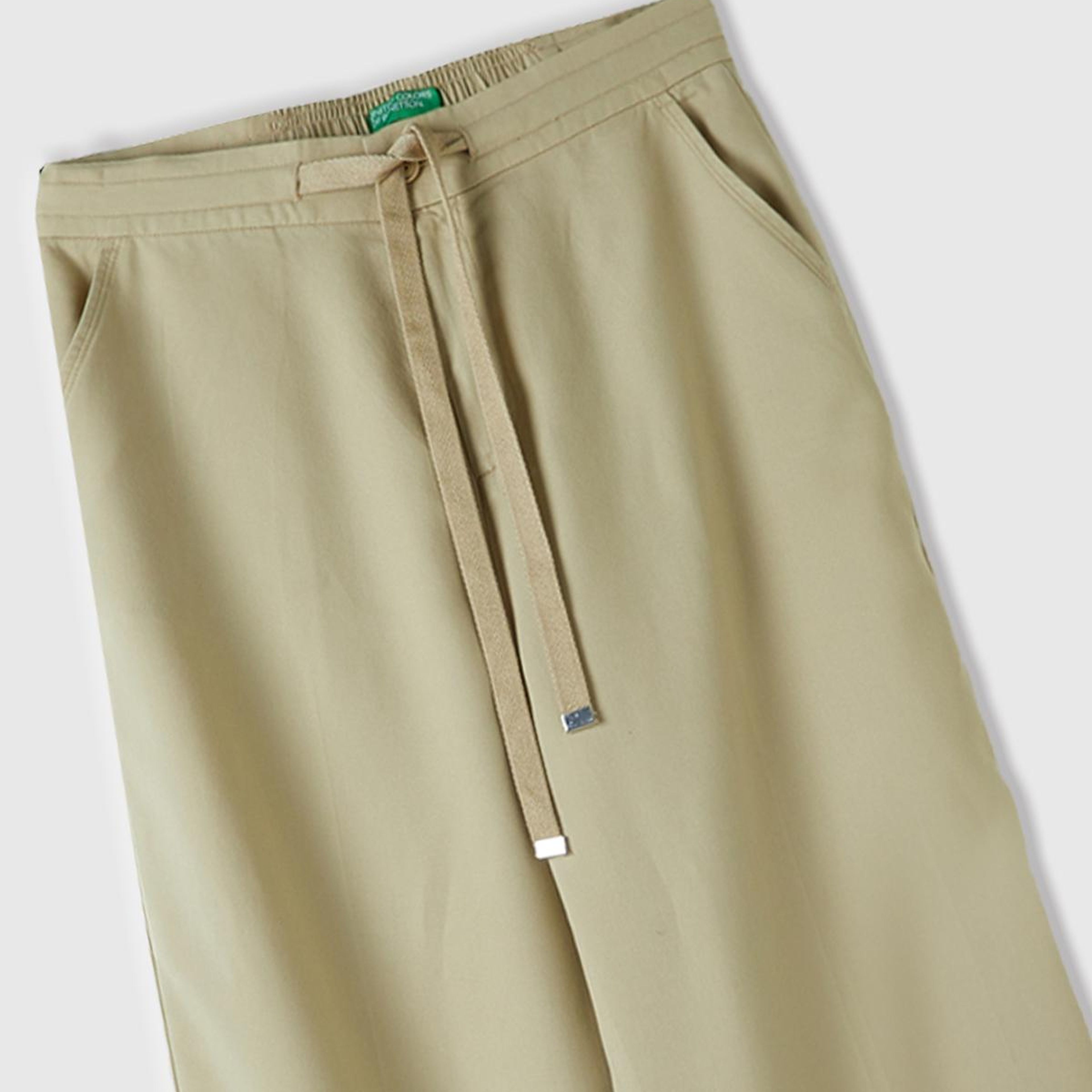 Kadın Bej %100 Liyosel Önü Pileli Beli İpli ve Düğmeli Pantolon