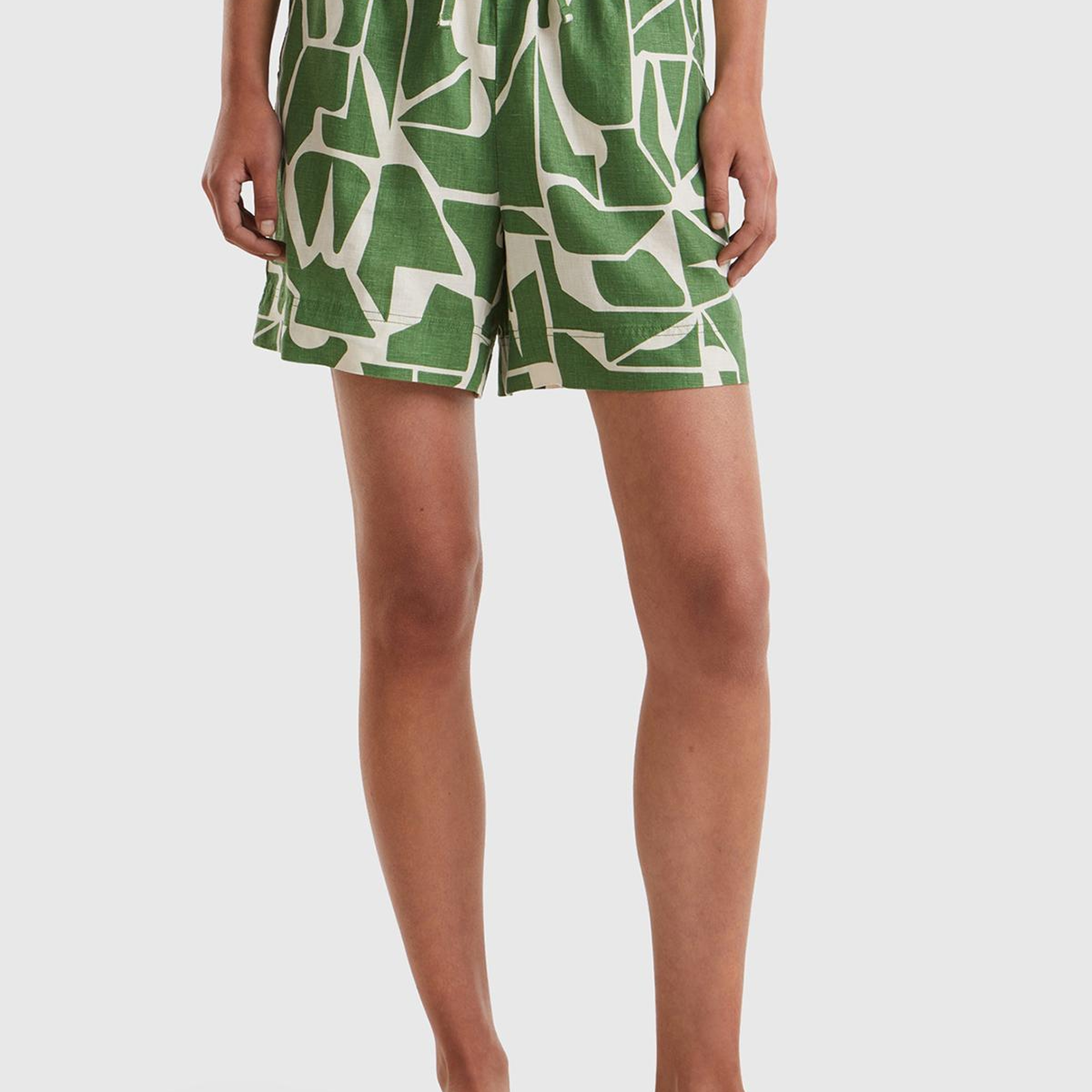 Kadın Yeşil %100 Keten Tamamı Desenli Beli Bağlamalı Şort