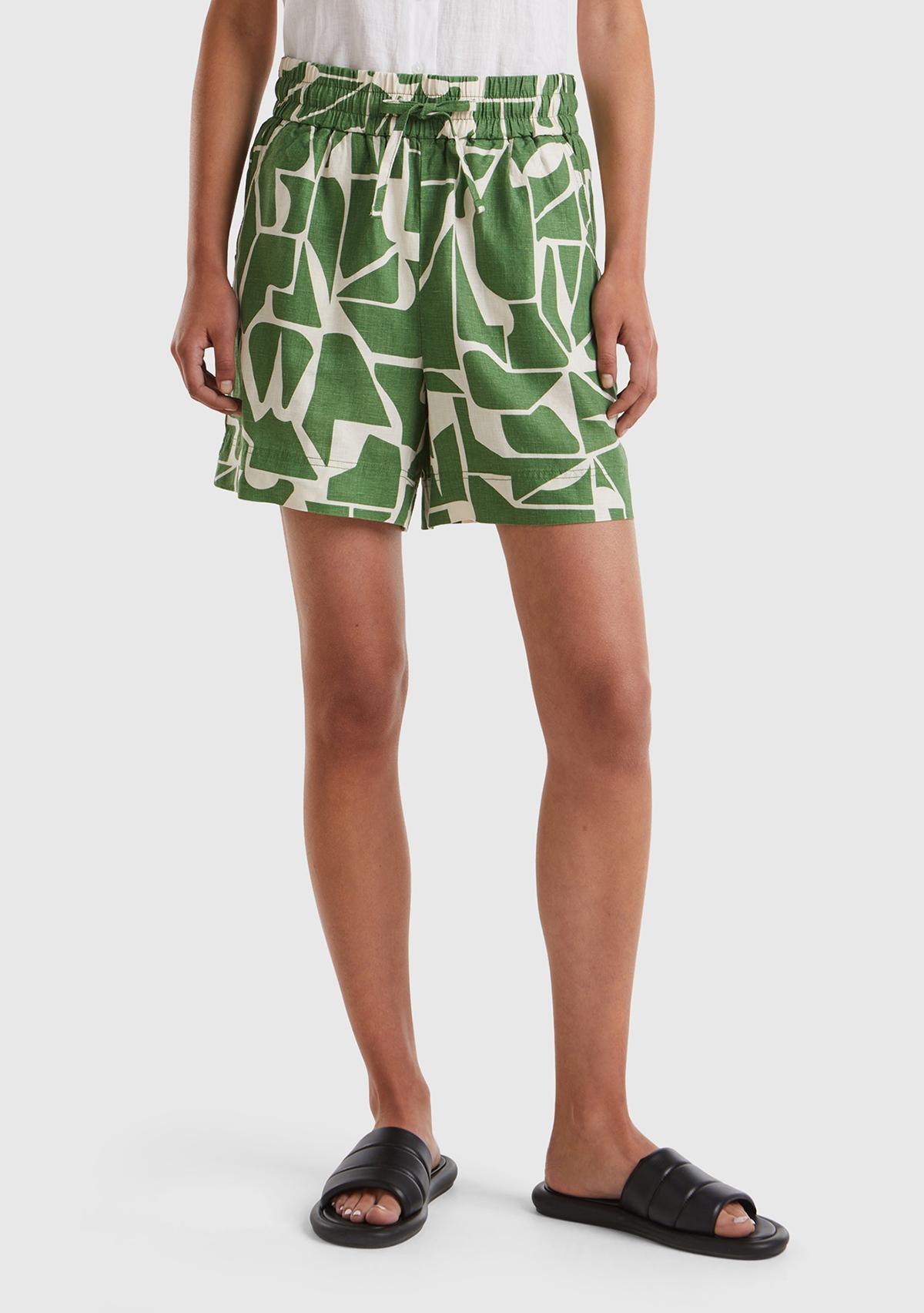 Kadın Yeşil %100 Keten Tamamı Desenli Beli Bağlamalı Şort