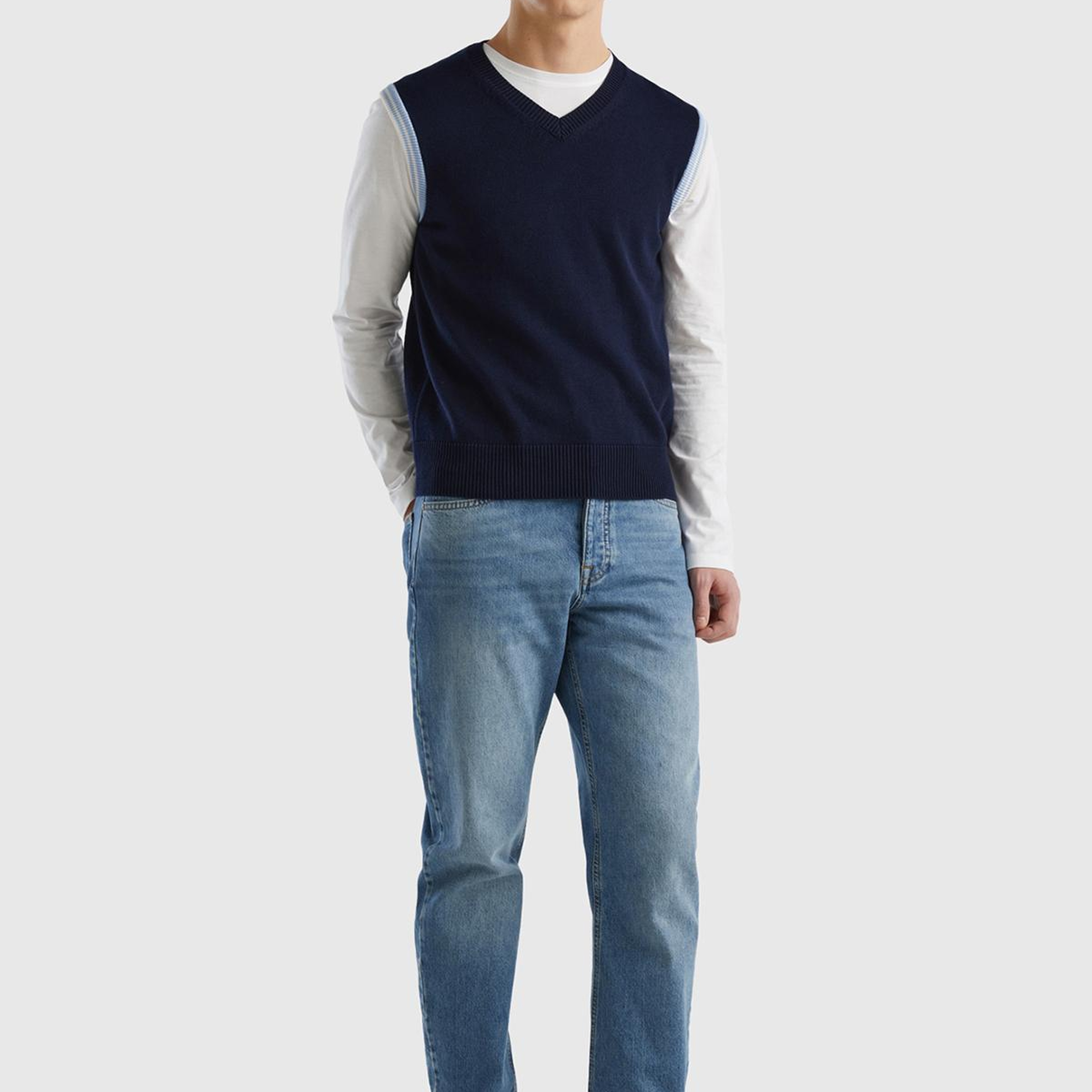 Erkek Mavi %100 Pamuk Arkası Logo Detaylı Havuç Kesim Denim Pantolon